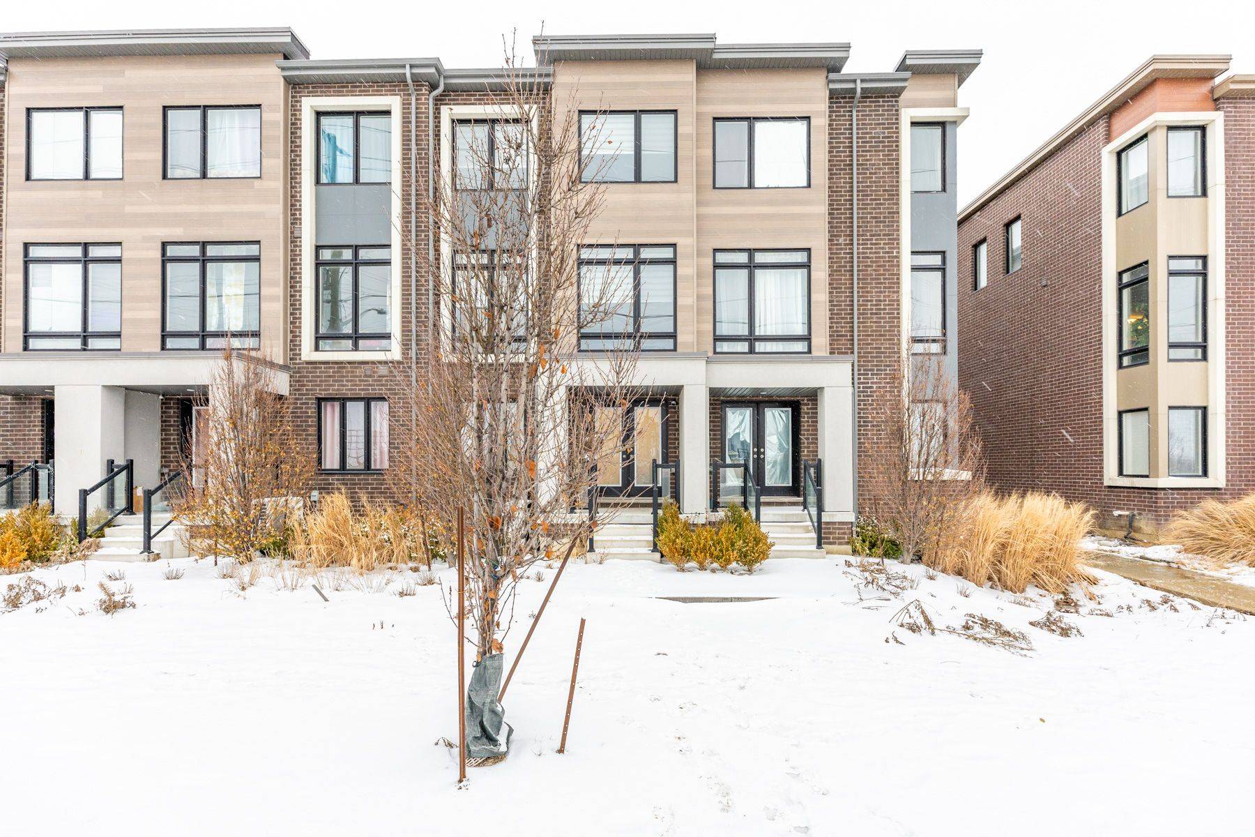 Vaughan, ON L4J 0K9,190 Moneypenny PL