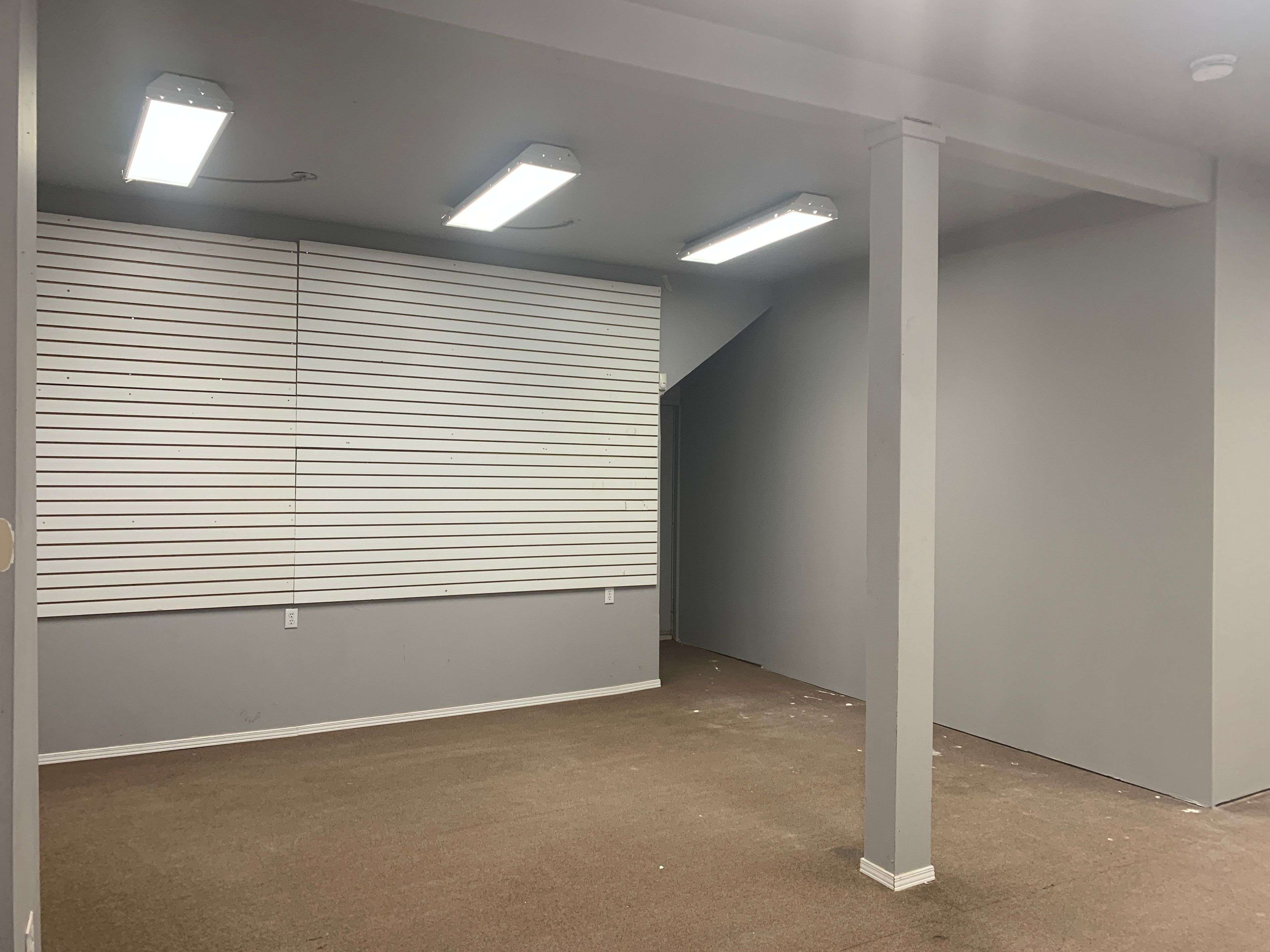 Haldimand, ON N3W 1B7,8 Caithness ST E