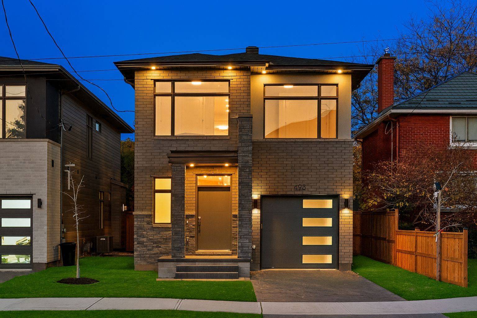 Westboro - Hampton Park, ON K1Z 5J3,493 Highcroft AVE