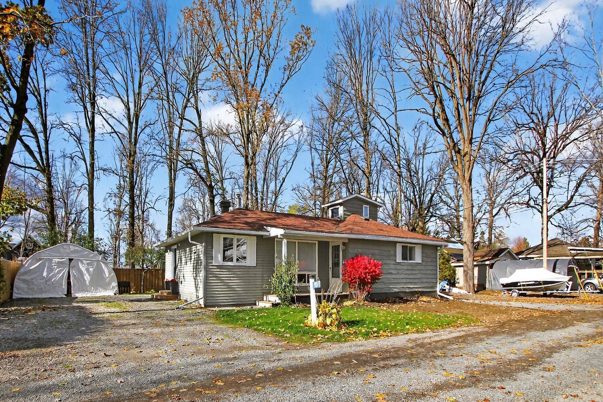 Beckwith, ON K7C 0C4,110 Elm AVE