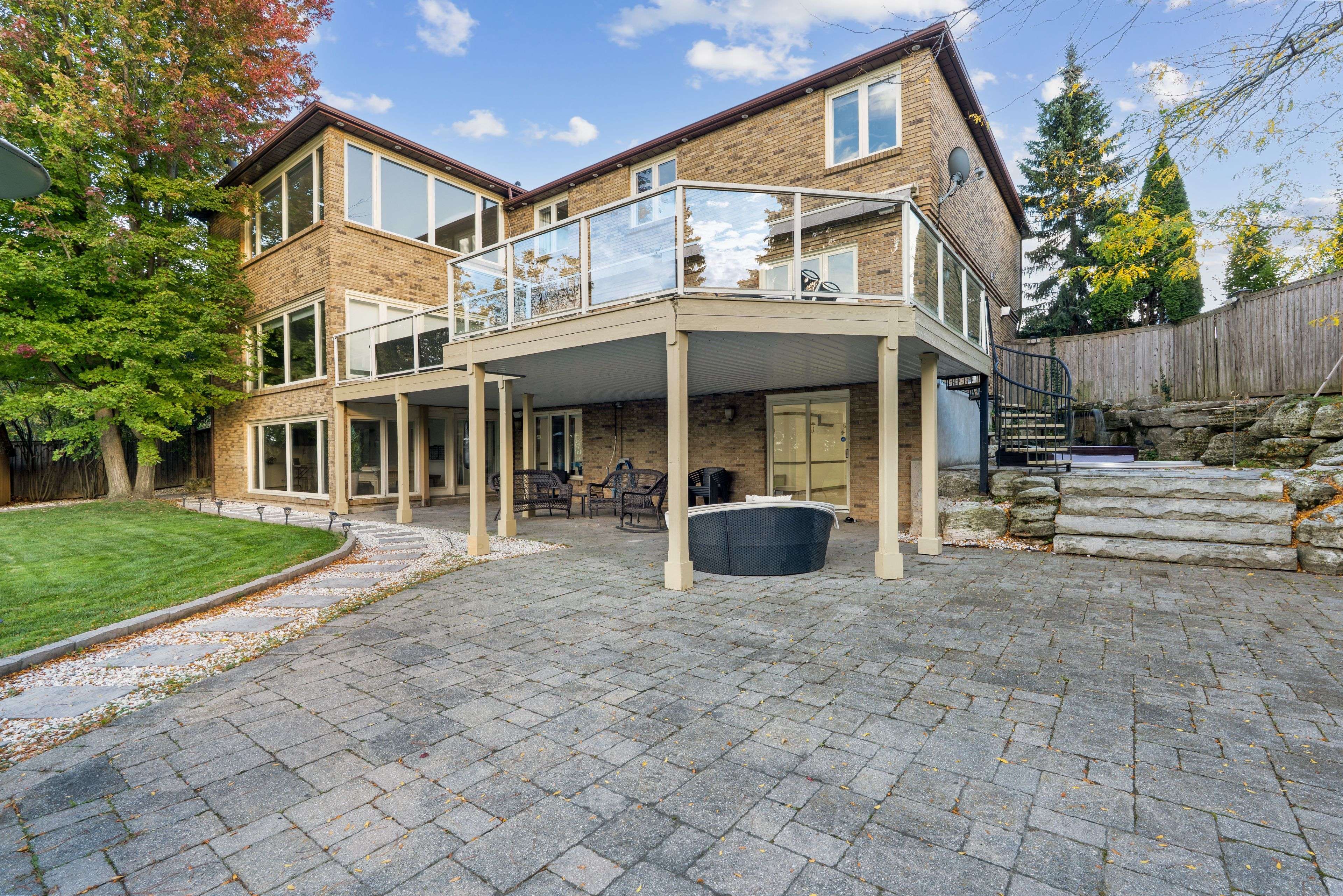 St. Catharines, ON L2T 2S8,47 RIDGE POINT DR