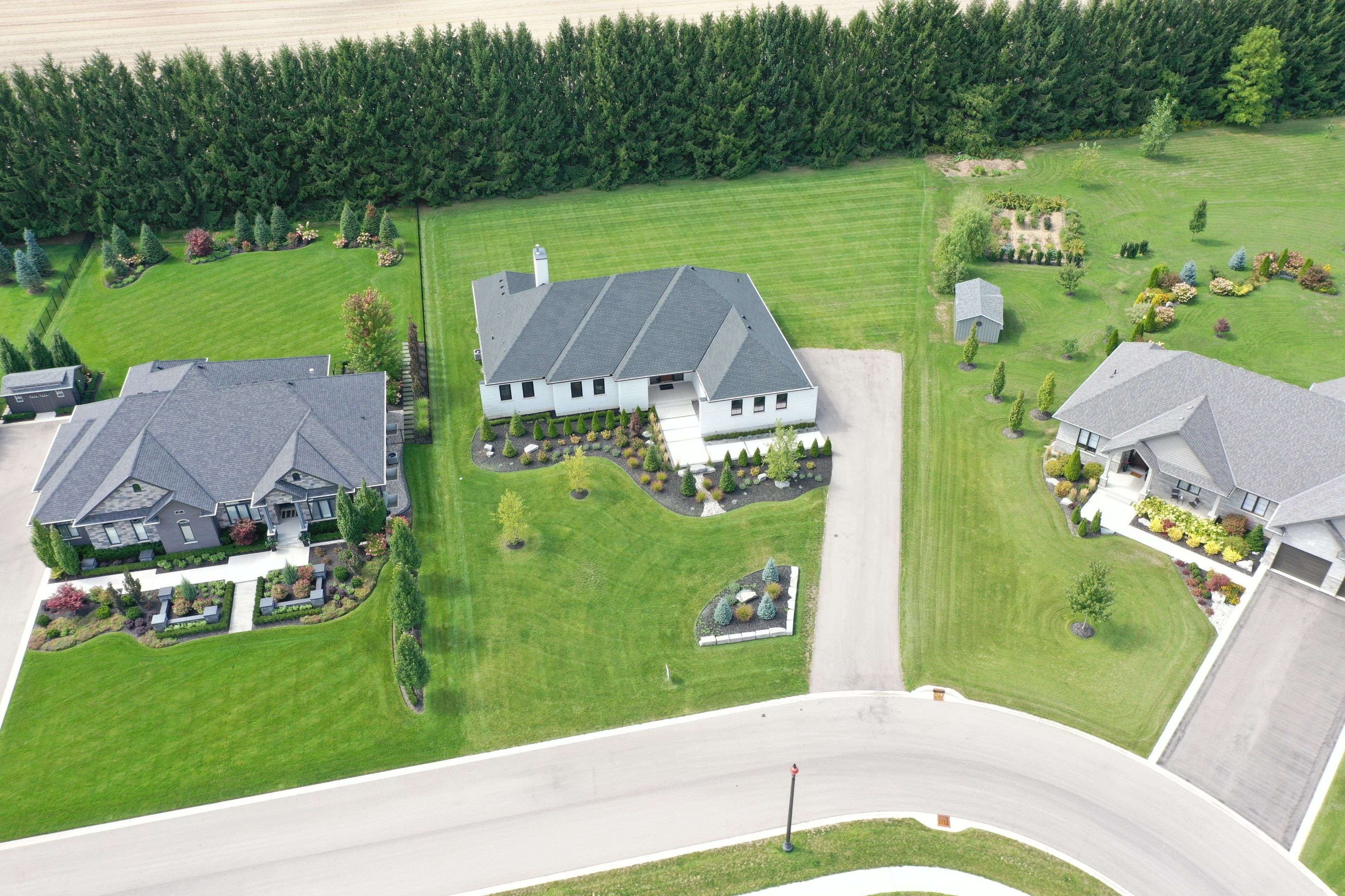 Norwich, ON N0J 1R0,33 August CRES