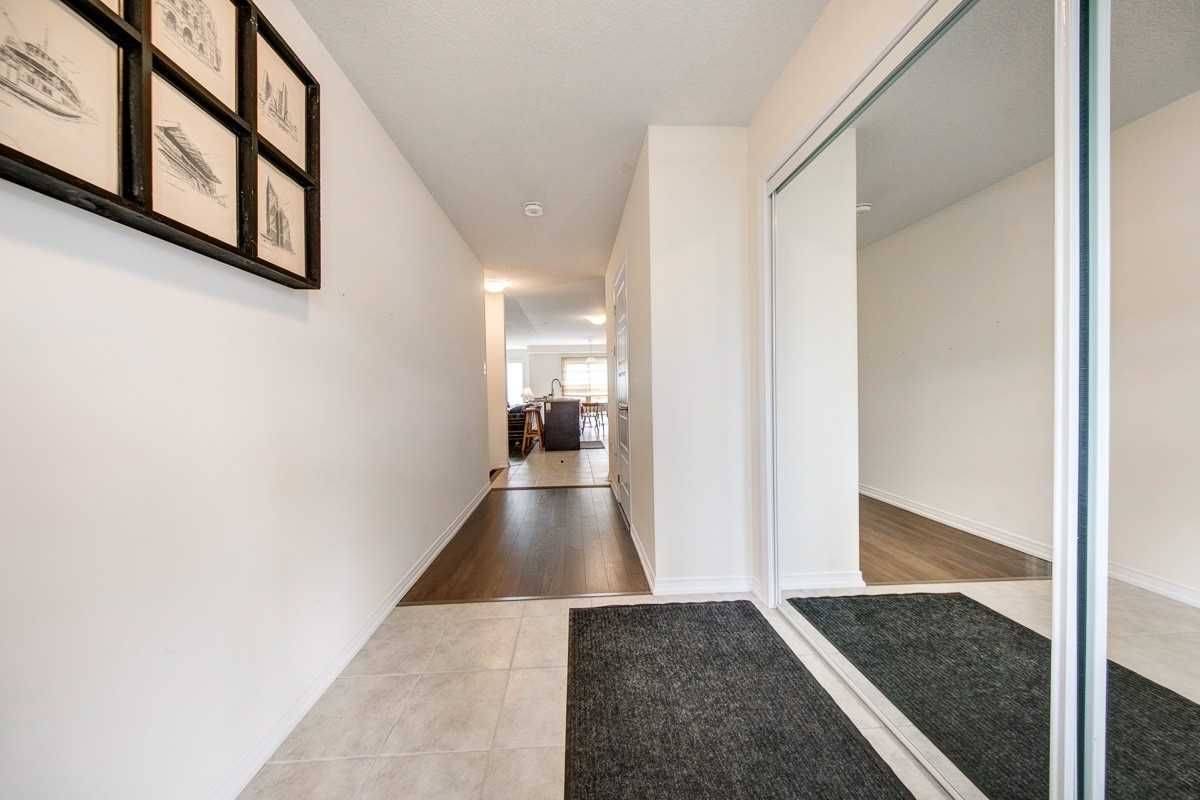 Niagara Falls, ON L2H 3S2,7722 Redbud LN