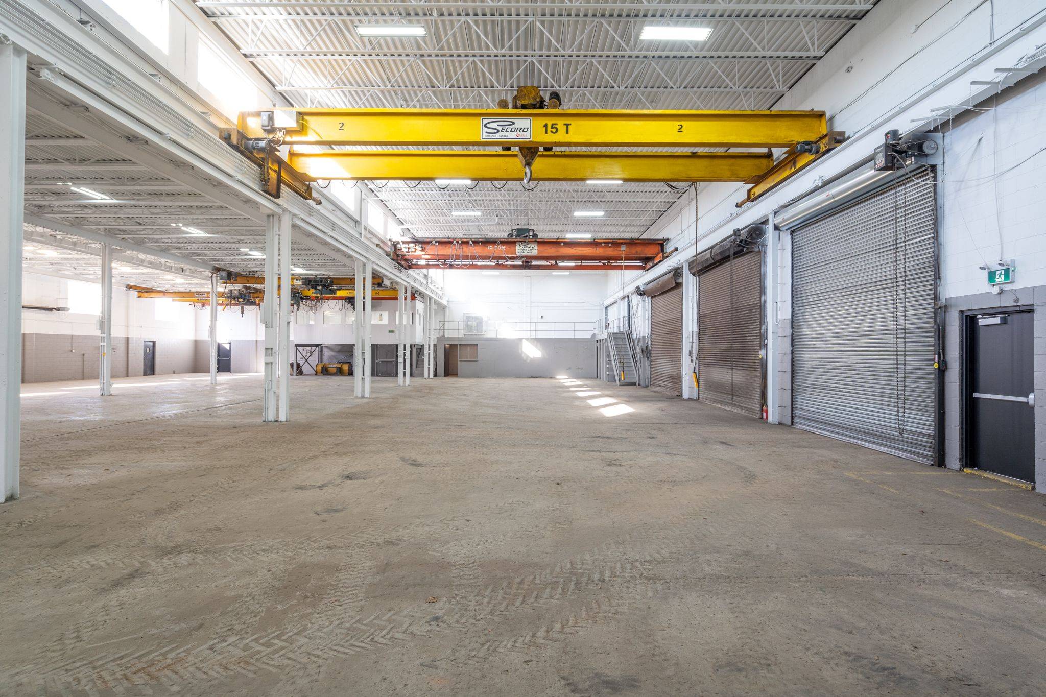 Hamilton, ON L8H 7T5,100 Burland CRES #B