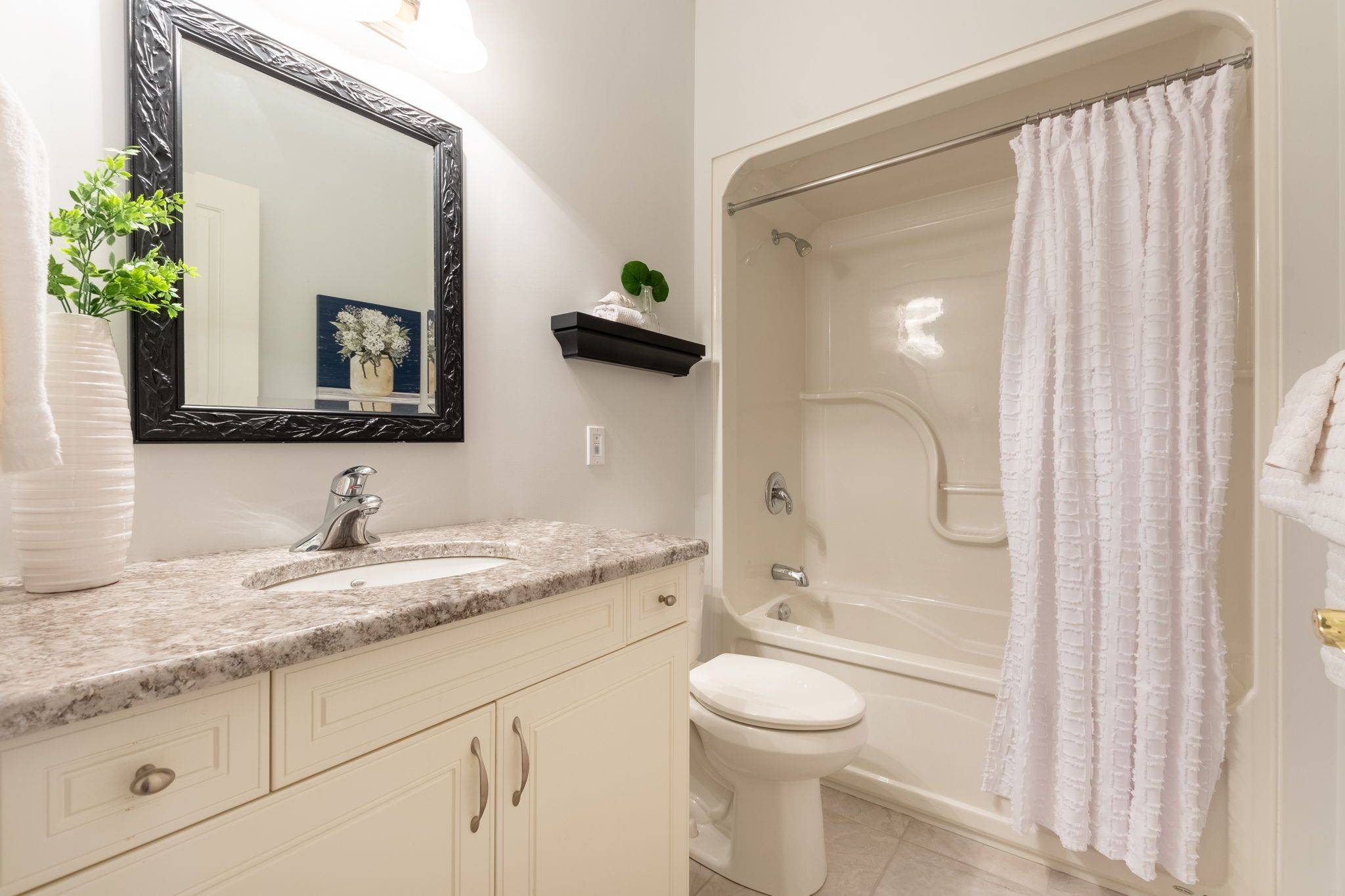 London South, ON N6K 5R3,2495 MARLENE STEWART ST