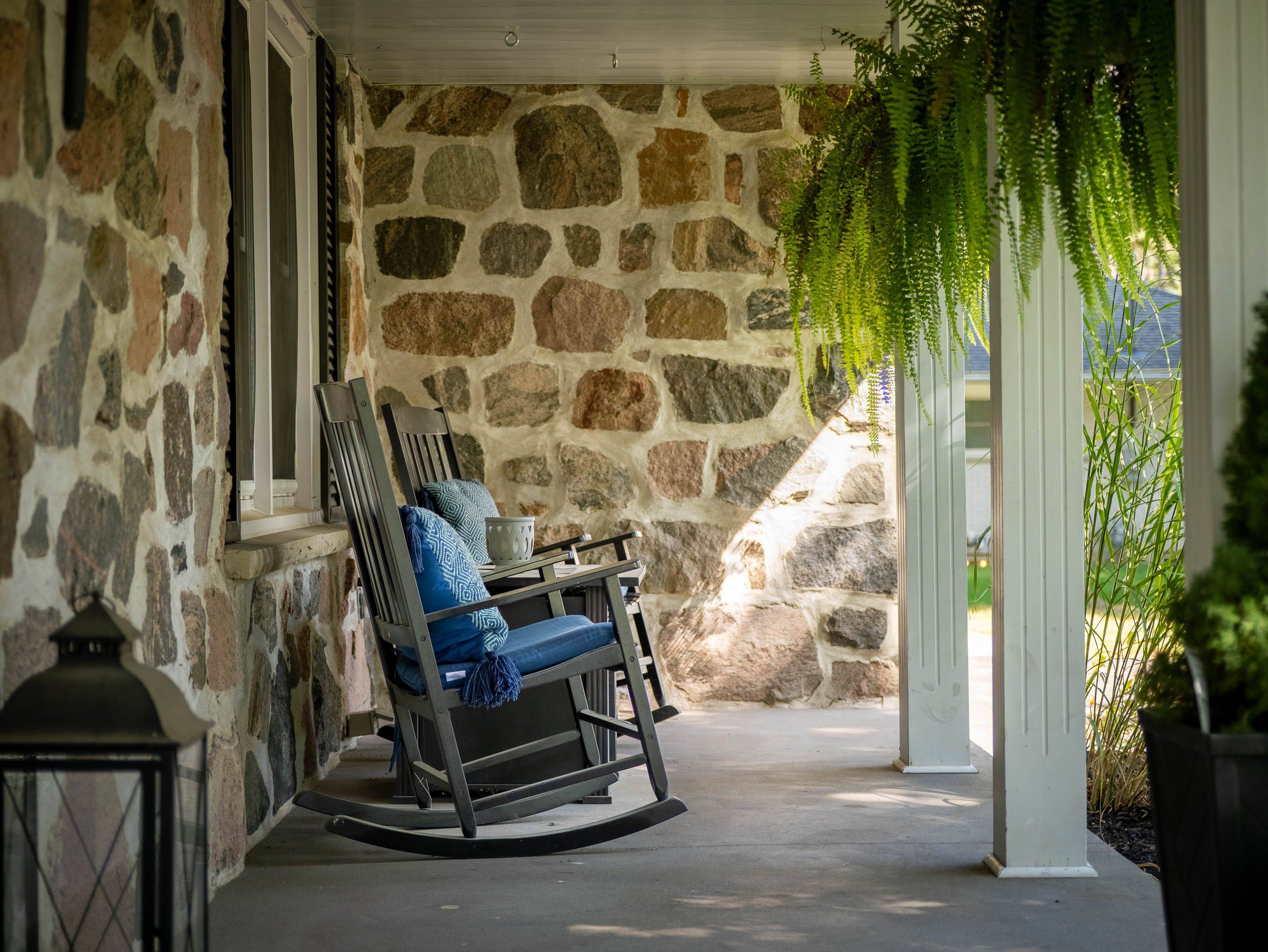 Kitchener, ON N2P 2C9,296 Edgehill DR