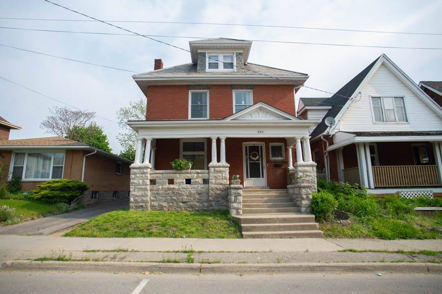 Brantford, ON N3S 3P2,522 Colborne ST #UPPER