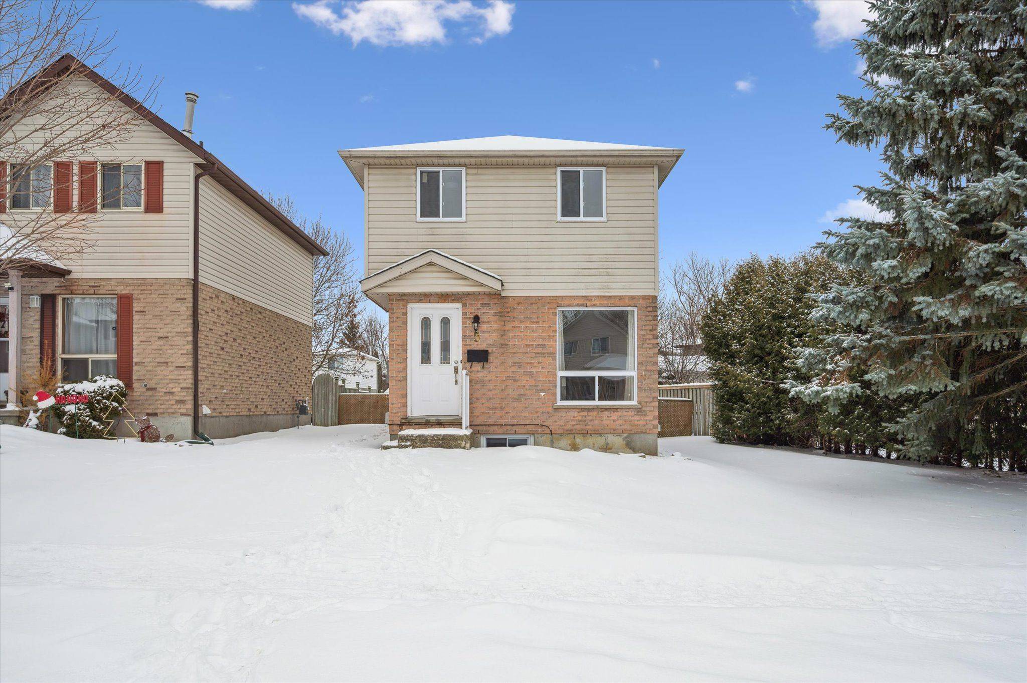 Guelph, ON N1E 6W7,5 Troy CRES