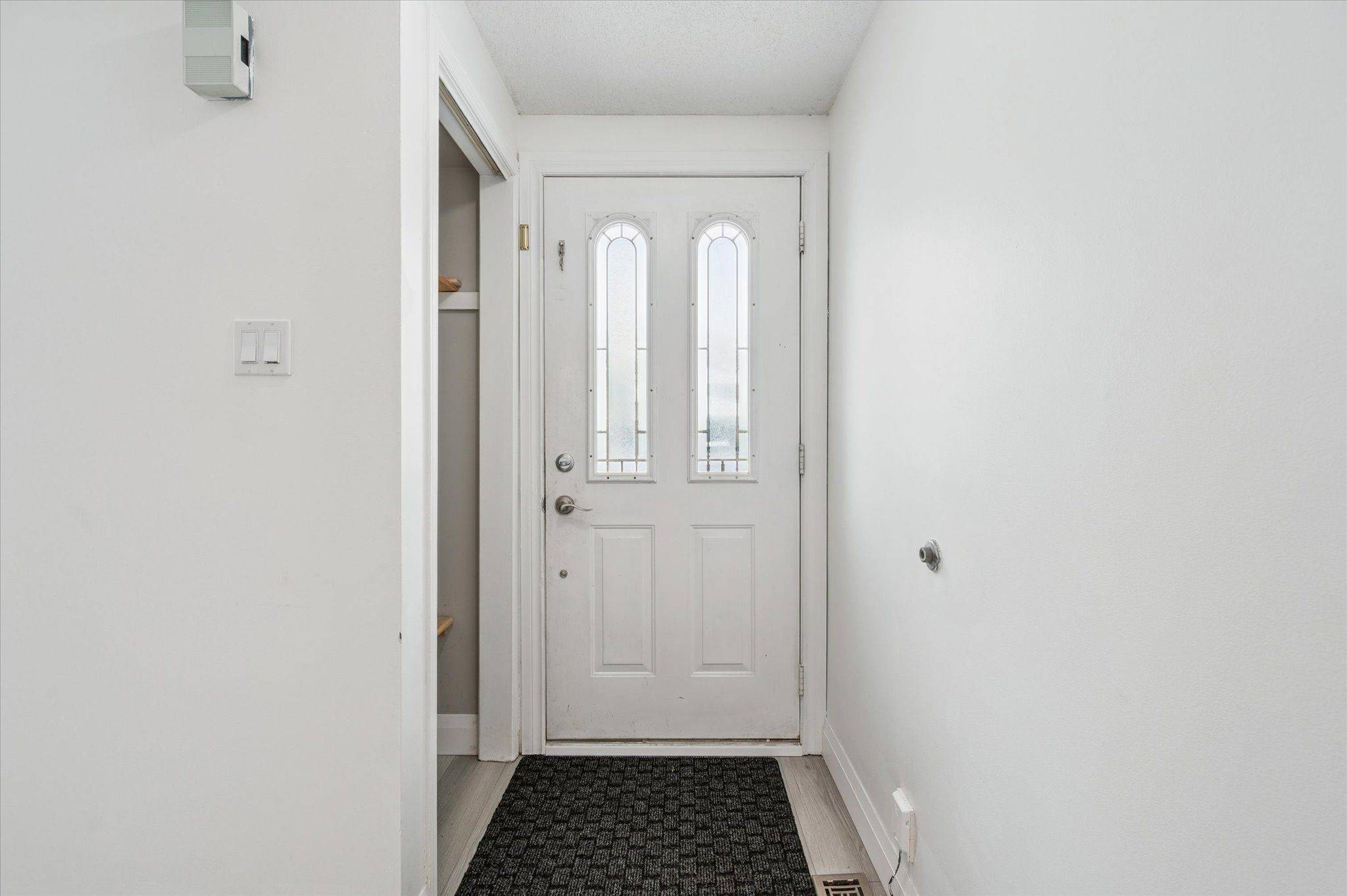 Guelph, ON N1E 6W7,5 Troy CRES