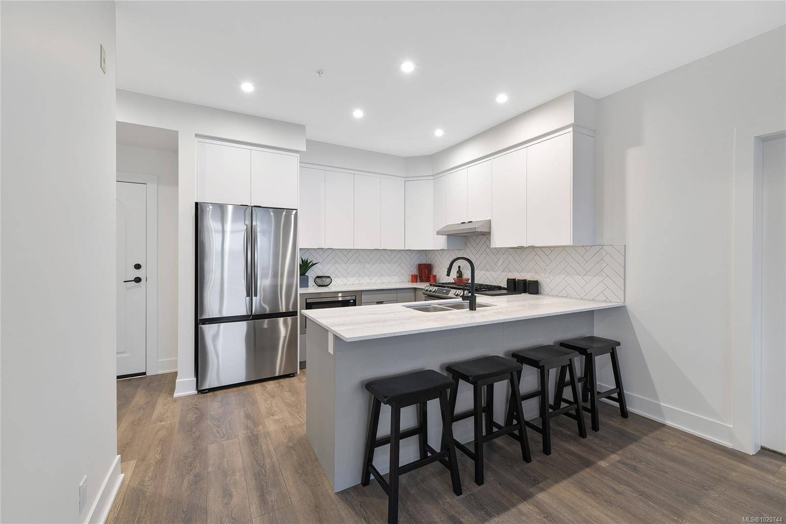 Langford, BC V9B 7C5,1110 Samar Cres #303