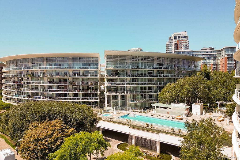 Victoria, BC V9A 0A2,66 SONGHEES Rd #302