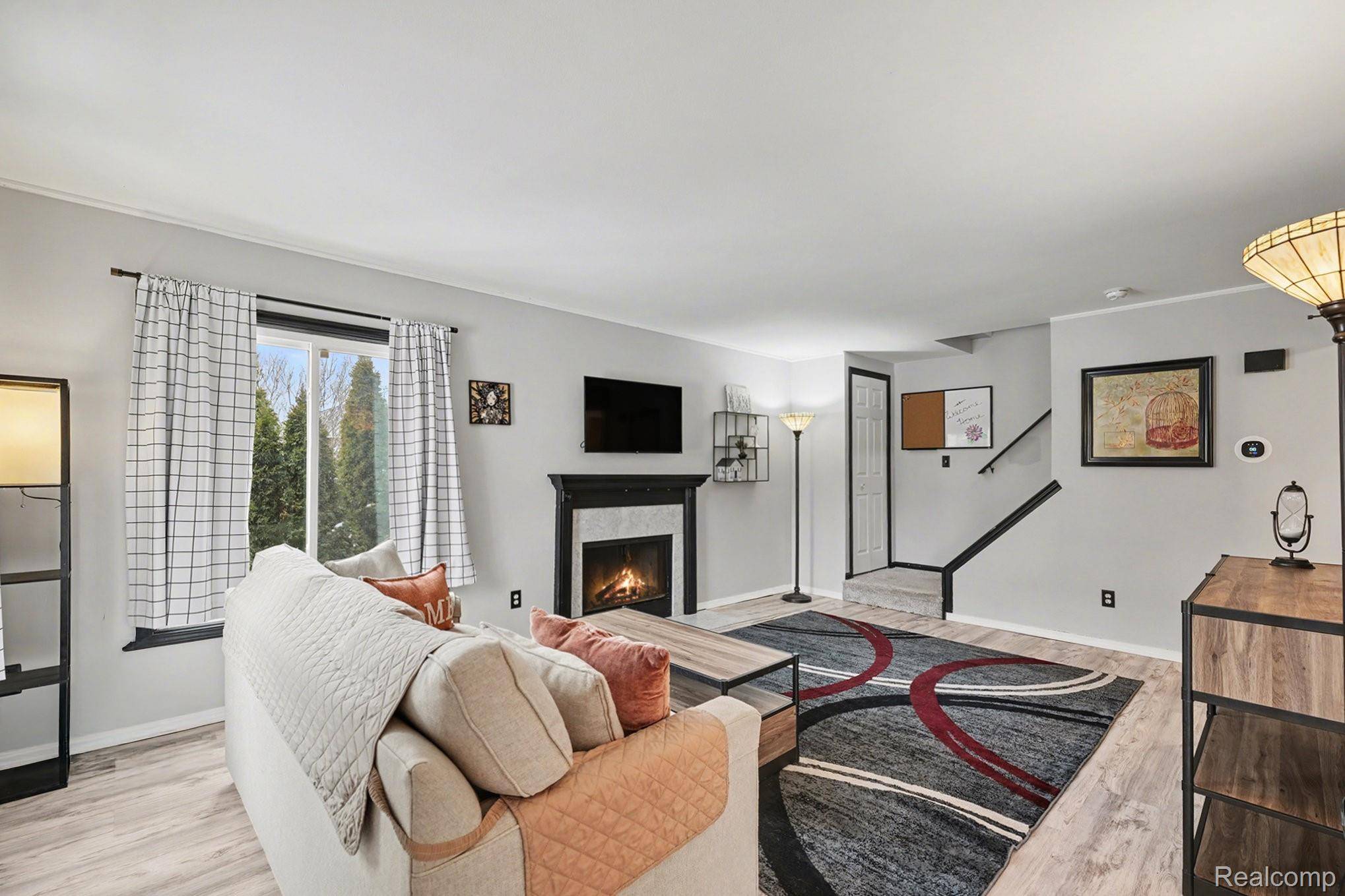 Clinton Township, MI 48038,44582 Connecticut CT