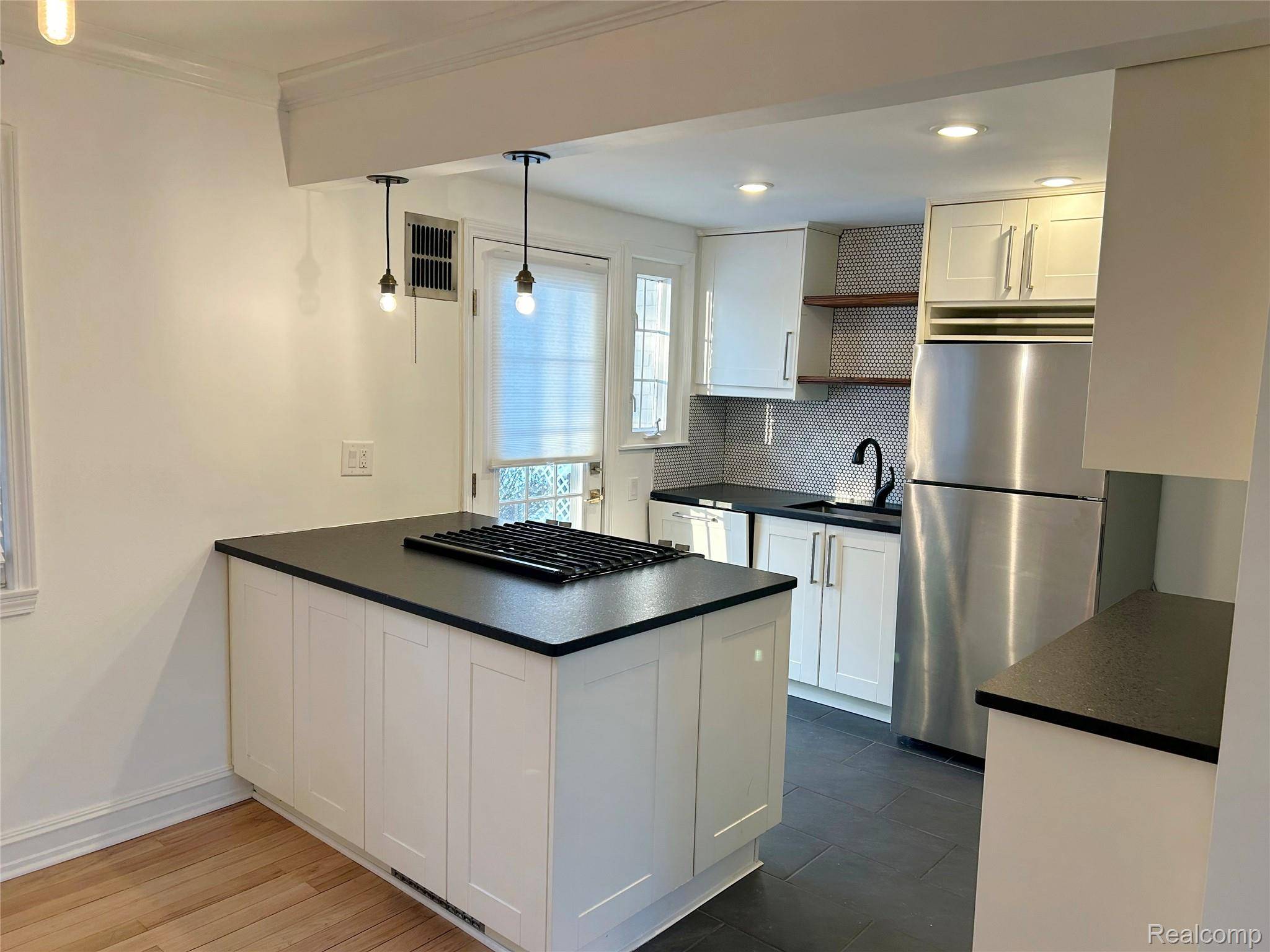 Birmingham, MI 48009,702 Graefield CT