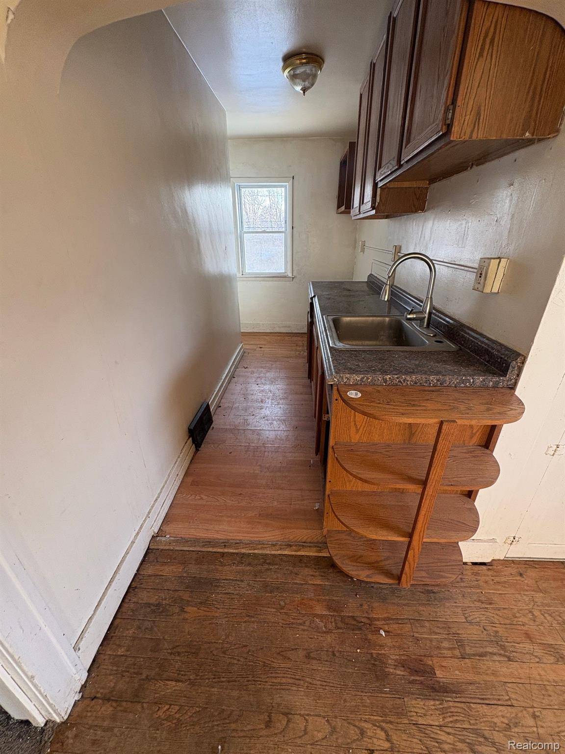 Pontiac, MI 48341,196 Mohawk RD