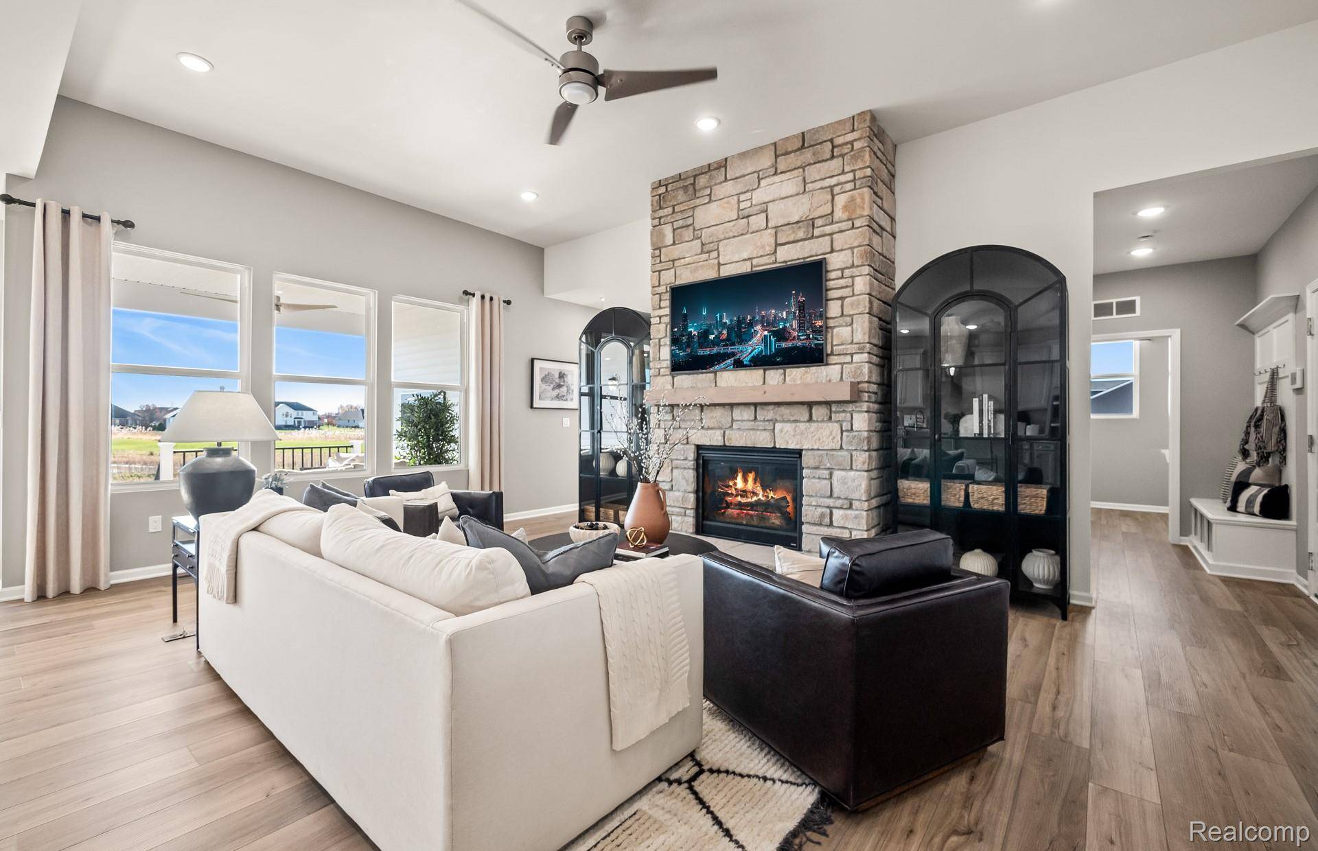 Macomb, MI 48044,20409 West Kilburn