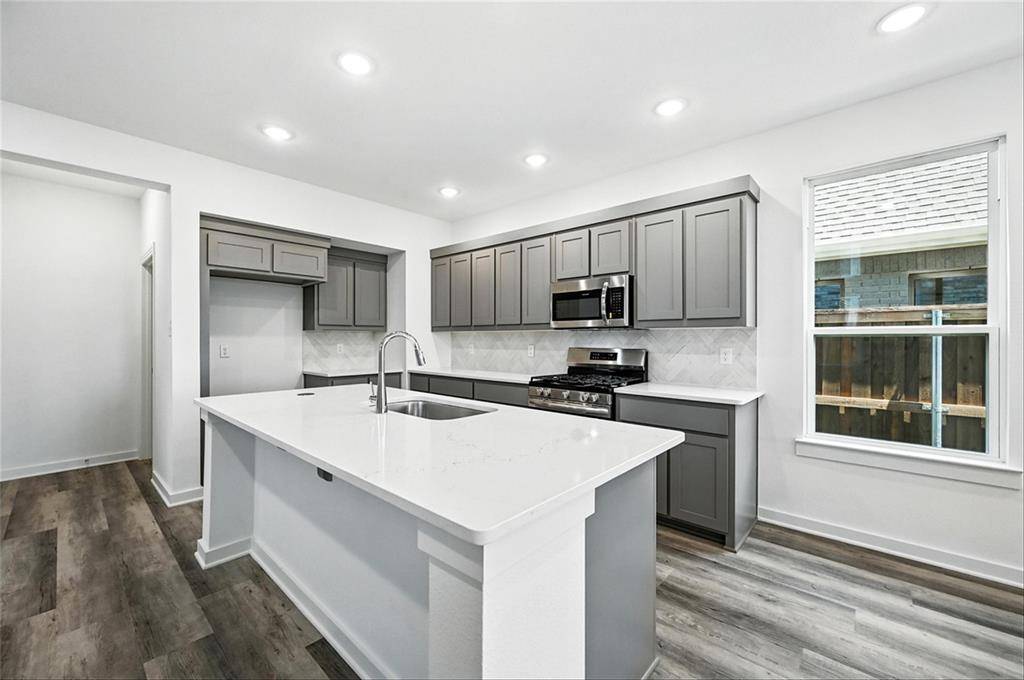 Mesquite, TX 75126,9508 Dahlia