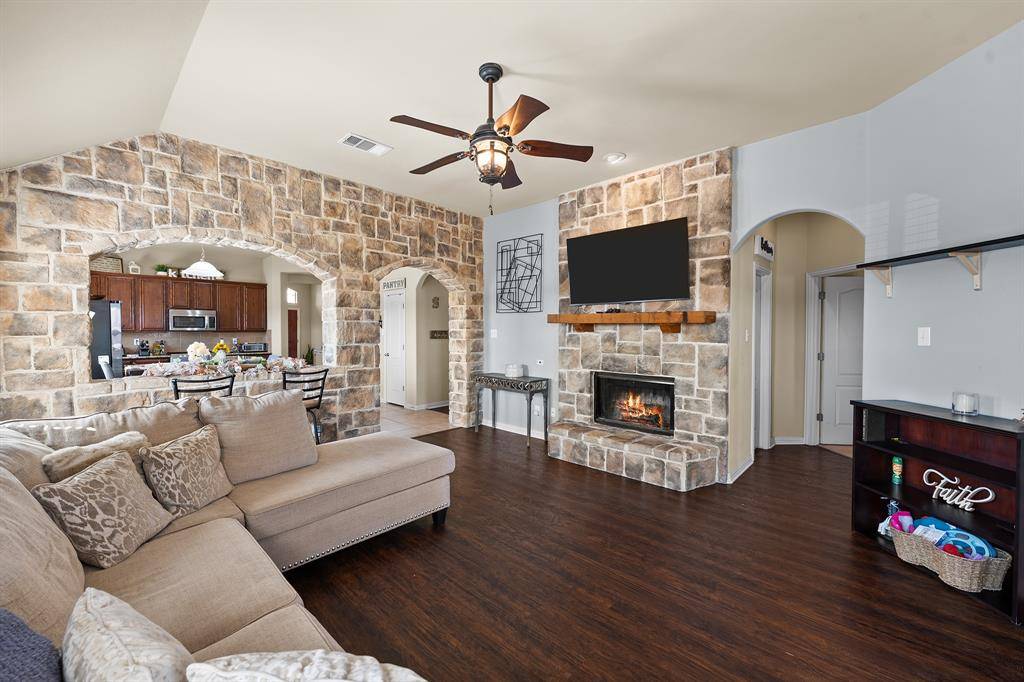 Forney, TX 75126,100 Velvet Court