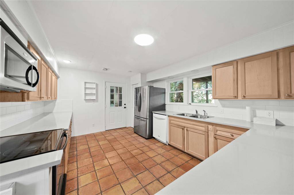 Hideaway, TX 75771,216 Pinewood Lane