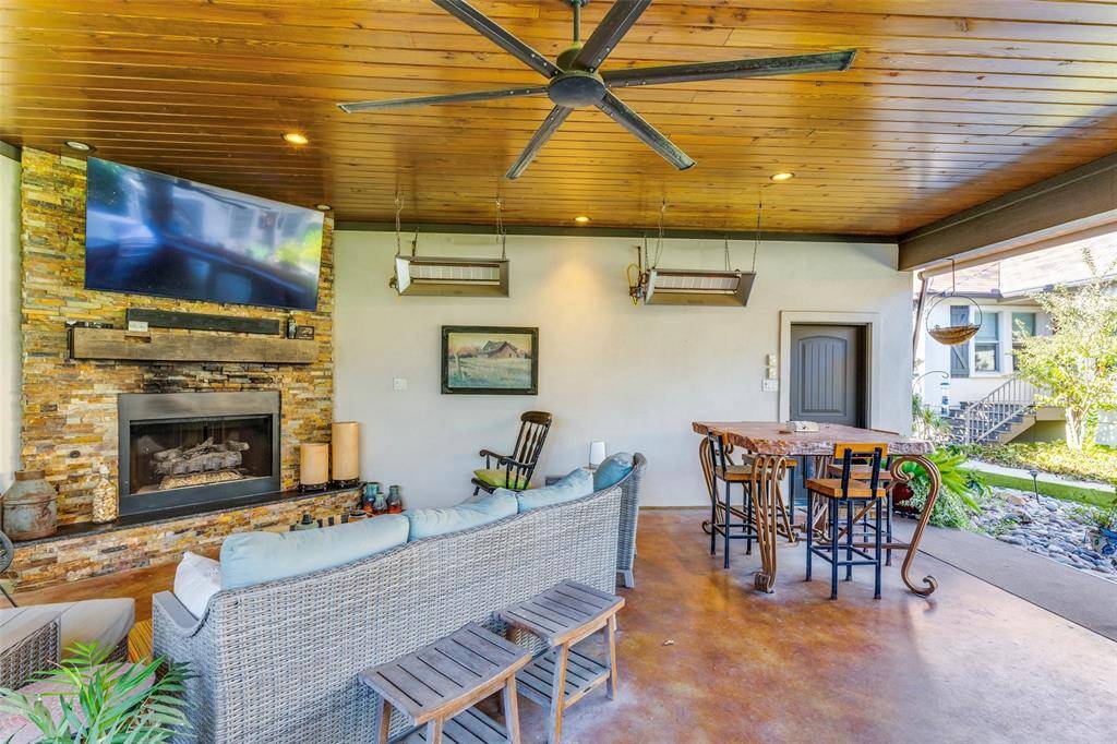 Fort Worth, TX 76107,2209 Hillcrest Street