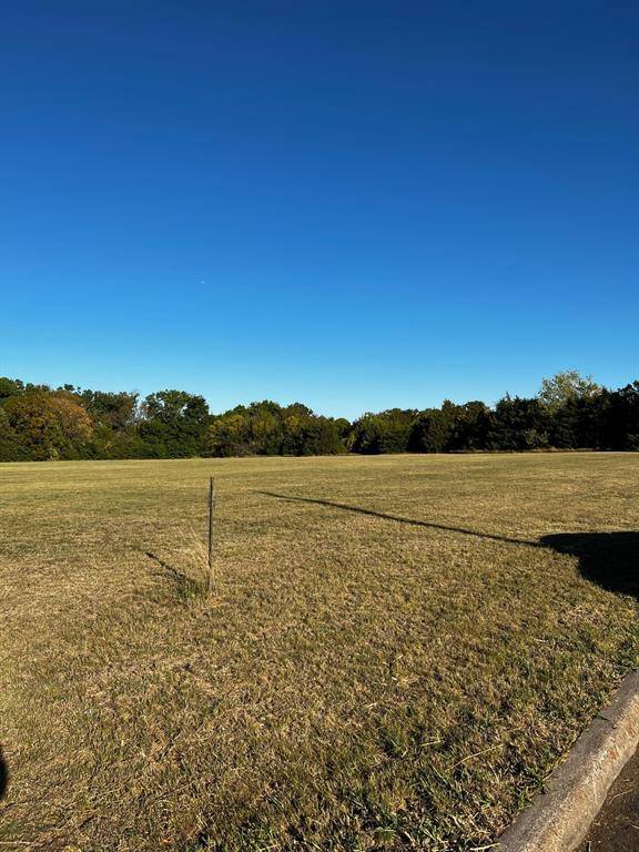 Desoto, TX 75115,601 W Wintergreen Road