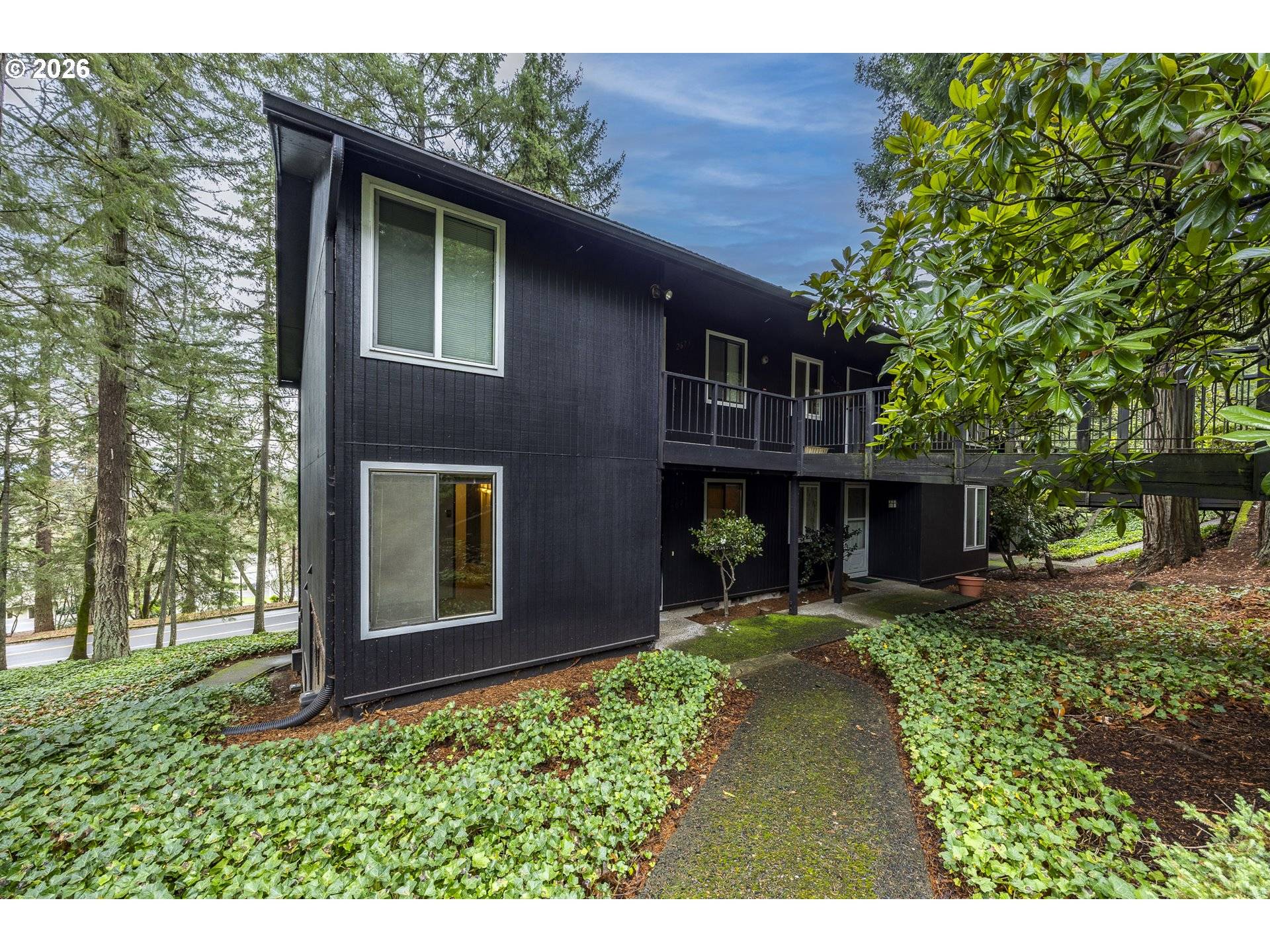 Eugene, OR 97405,2671 WOODSTONE PL