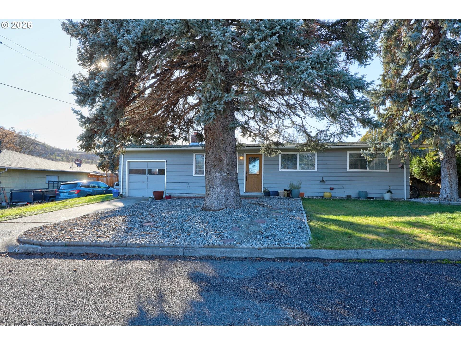 The Dalles, OR 97058,1012 WHITMAN CT