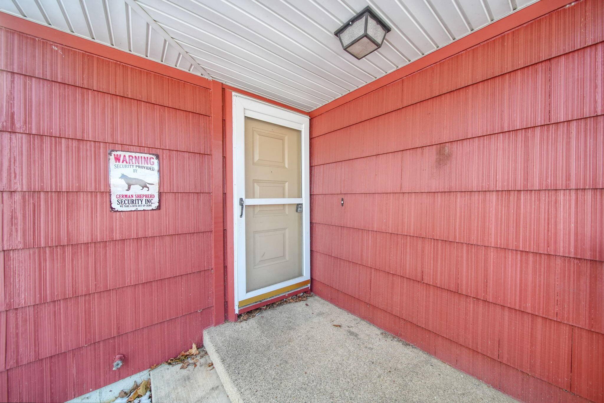 Jackson, MI 49201,5635 Brooklyn RD