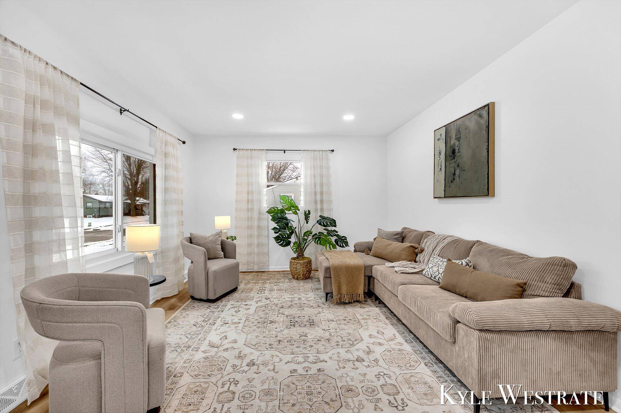 Lowell, MI 49331,301 Donna DR SE