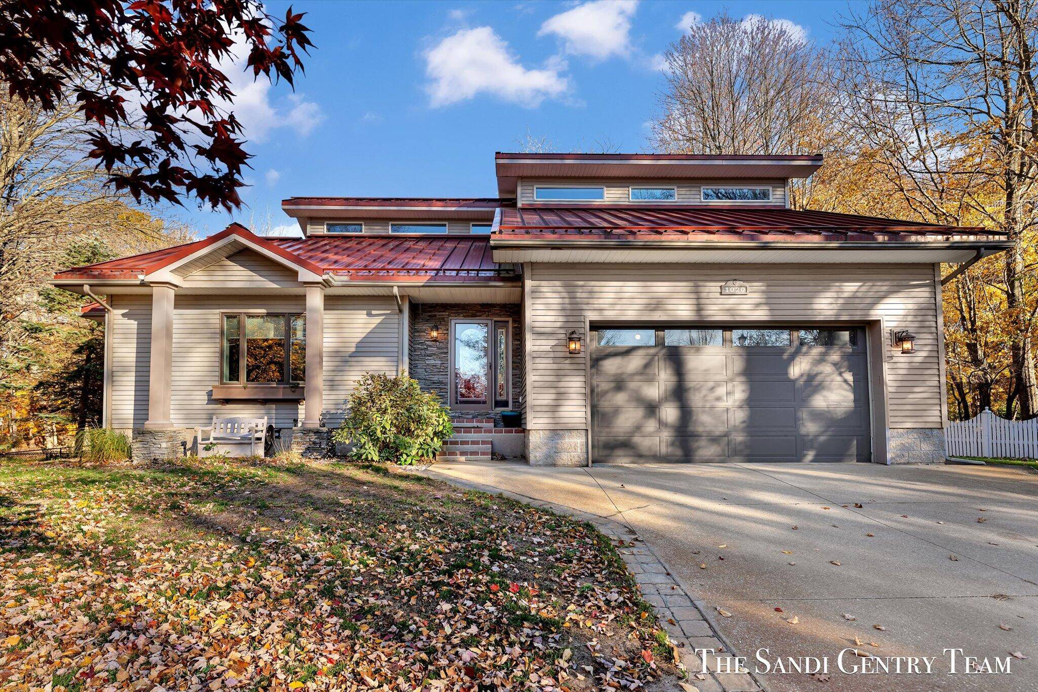 Norton Shores, MI 49441,1020 Brookway CT