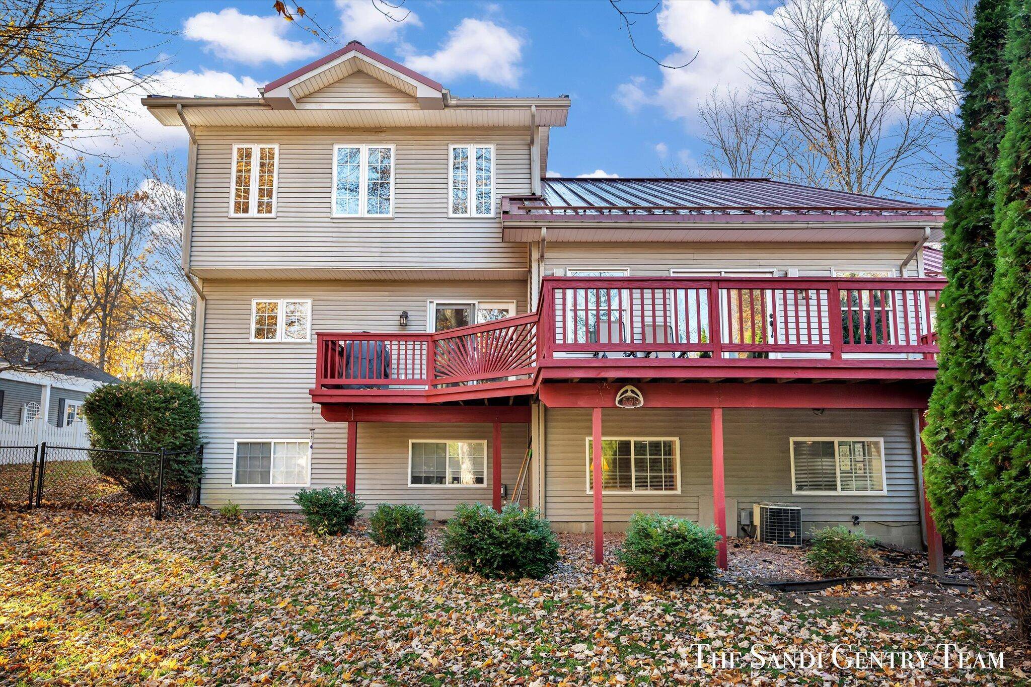 Norton Shores, MI 49441,1020 Brookway CT