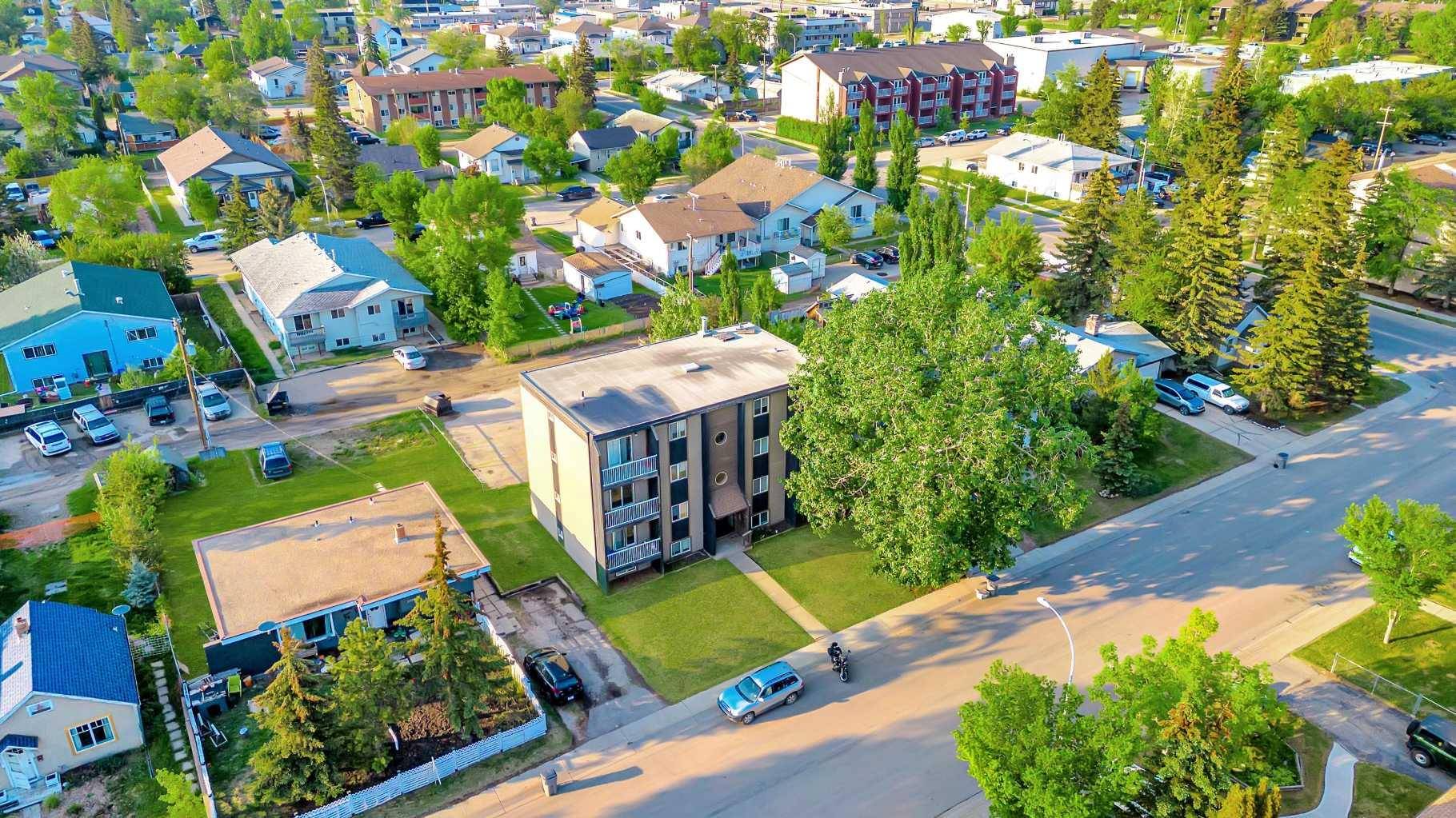 Grande Prairie, AB T8V1H4,10114 105 AVE #201