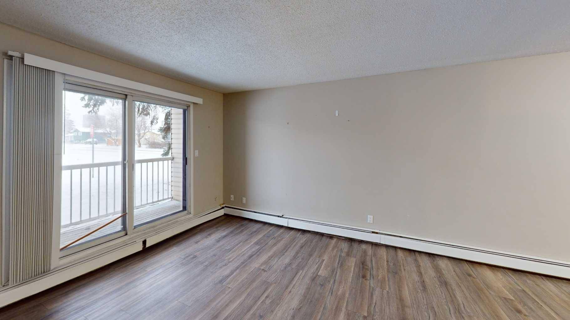 Grande Prairie, AB T8V1H1,10028 105 AVE #1