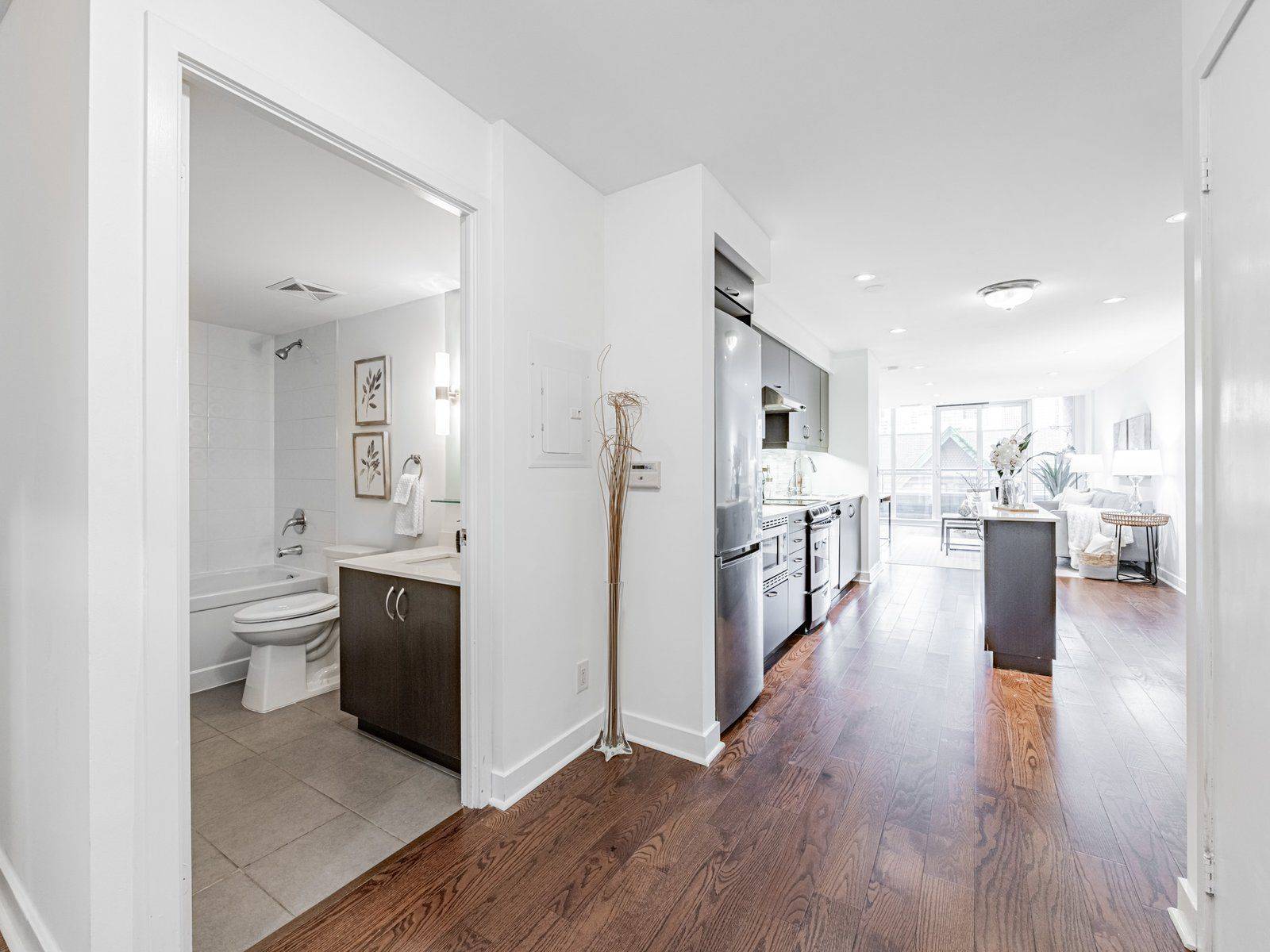 Toronto C08, ON M5A 1P9,320 Richmond ST E #407