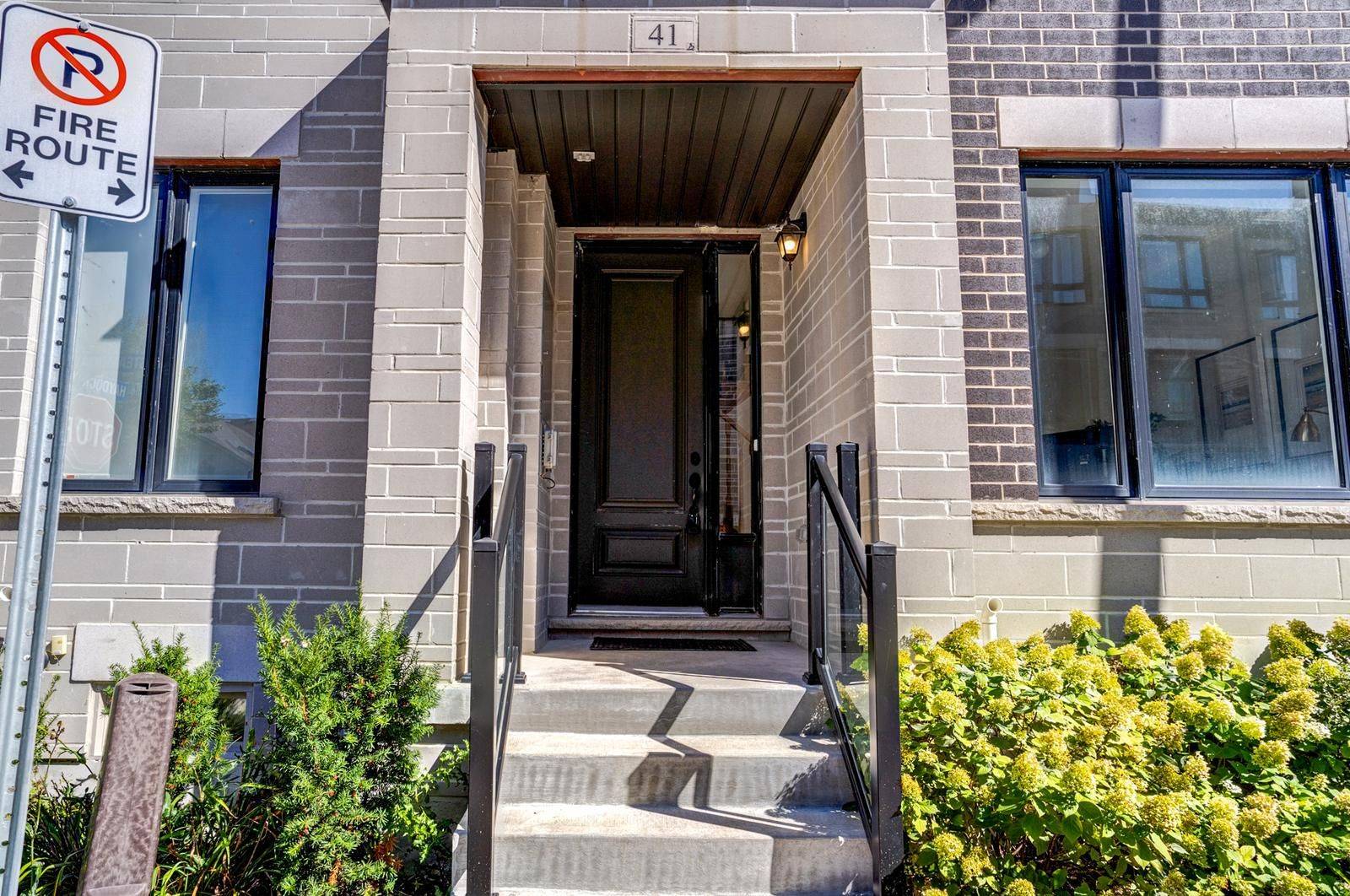 Whitby, ON L1N 0M6,41 Steamboat WAY