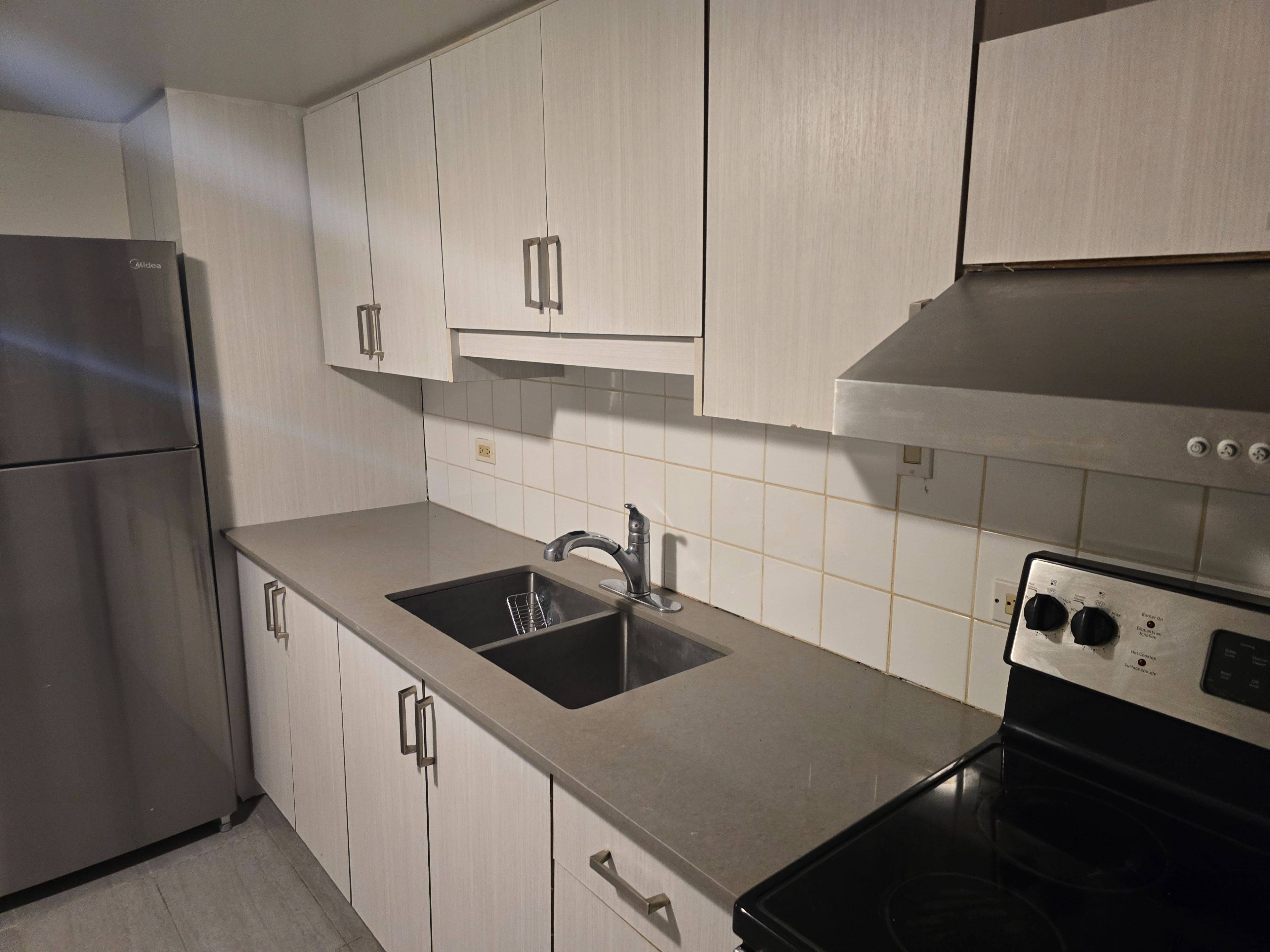 Toronto E10, ON M1E 3B5,24 Falaise RD