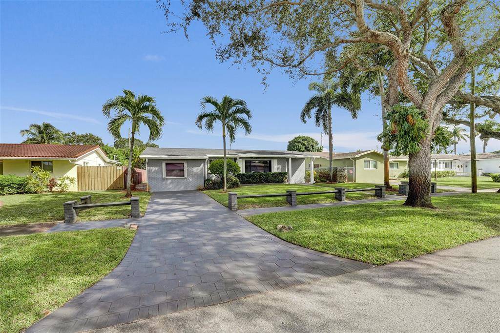 Hollywood, FL 33021,2201 N 49th Ave