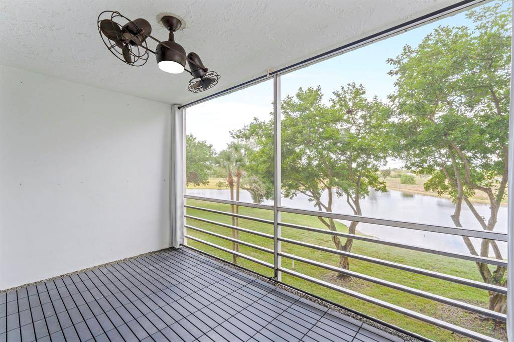 Pompano Beach, FL 33069,3090 N Course Dr #309