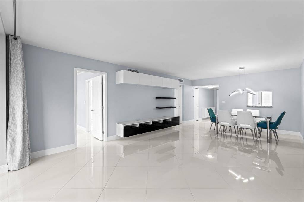 Pompano Beach, FL 33069,3090 N Course Dr #309