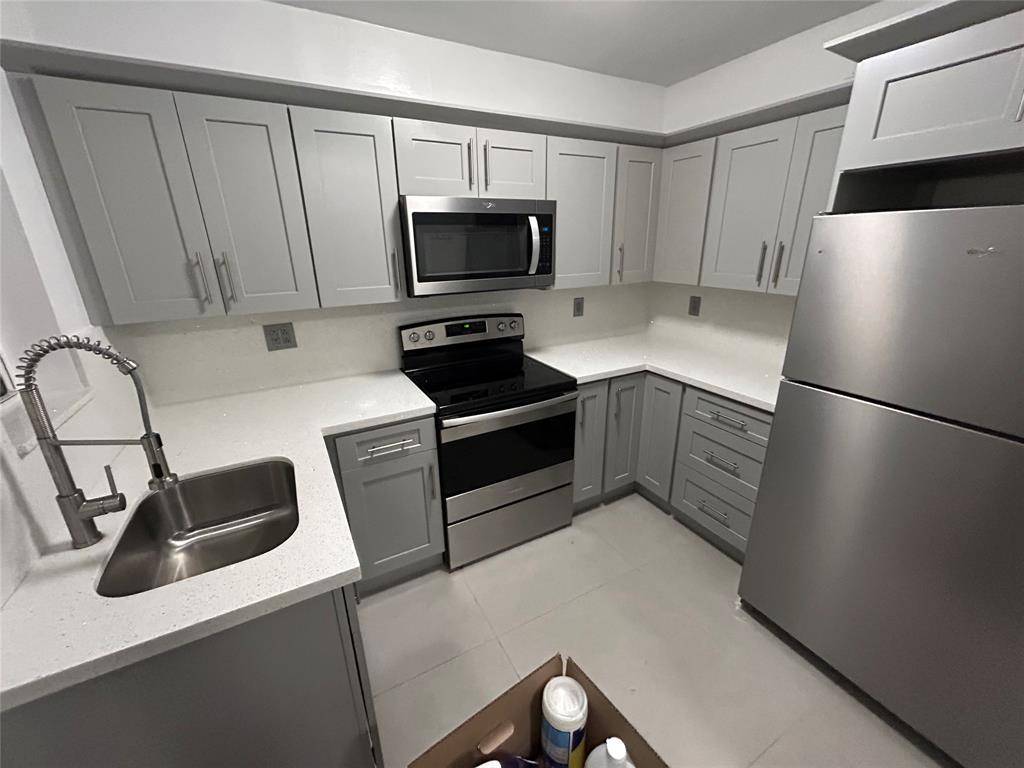 Miami, FL 33144,501 SW 67th Ave