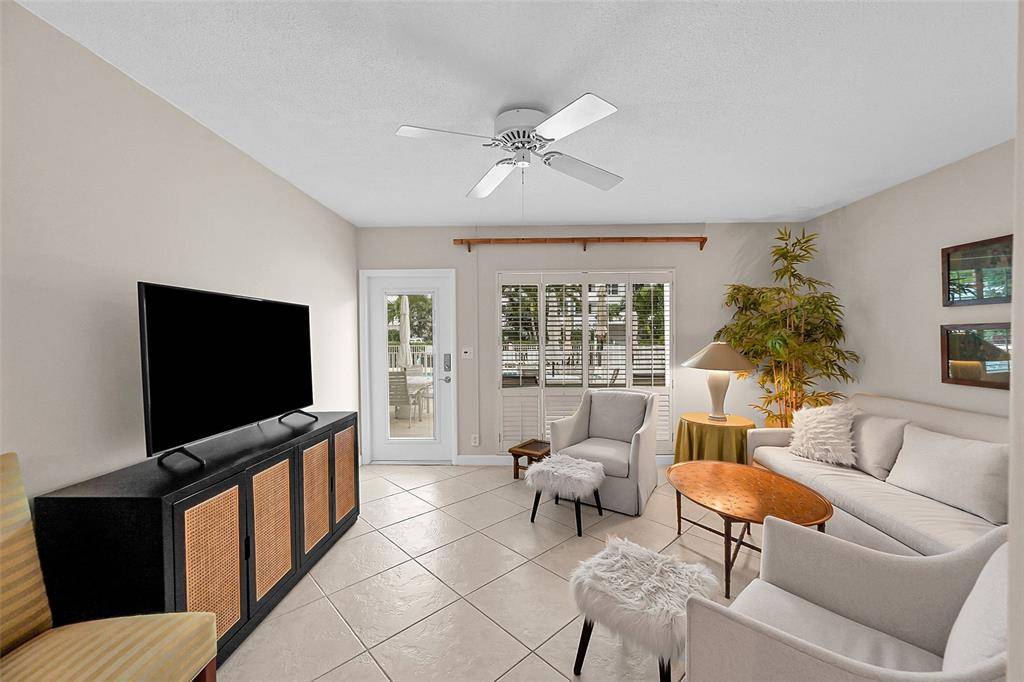 Pompano Beach, FL 33062,3215 SE 10th St #102