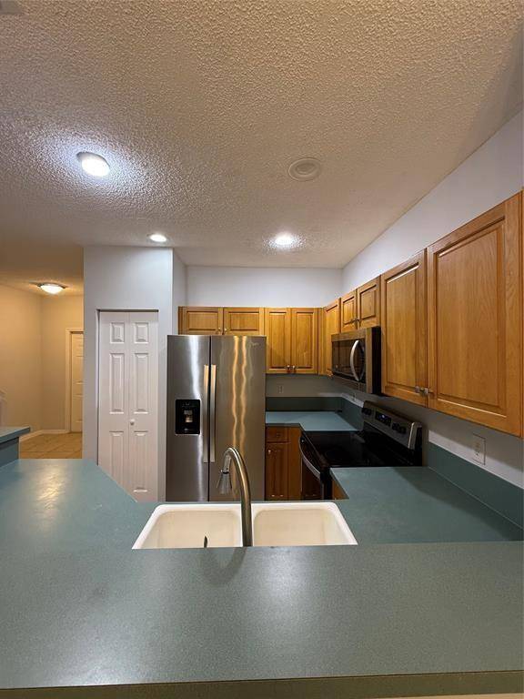 Pembroke Pines, FL 33025,12123 SW 2nd St