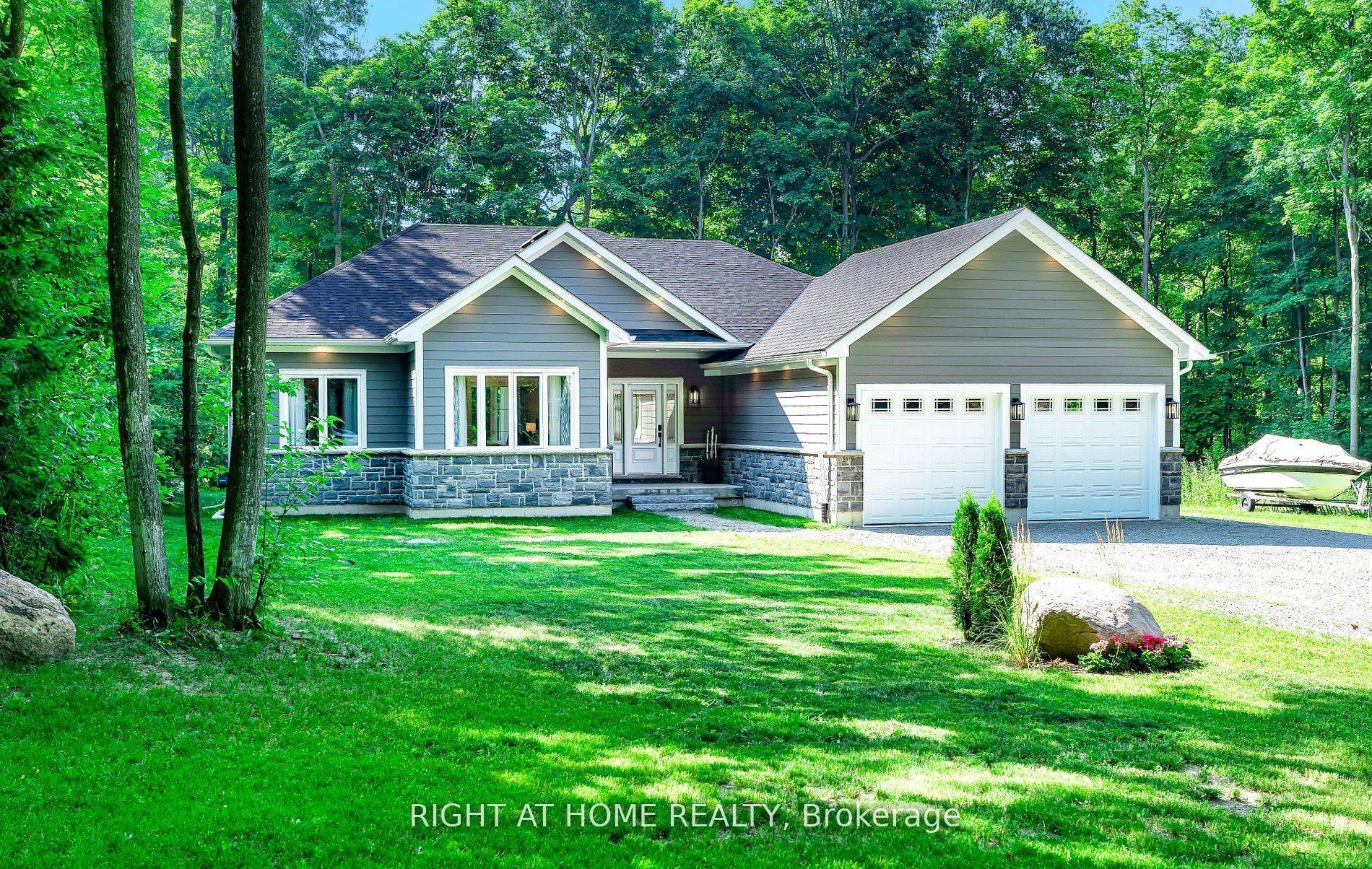 Tiny, ON L9M 0B5,9 Fairlawn GRV