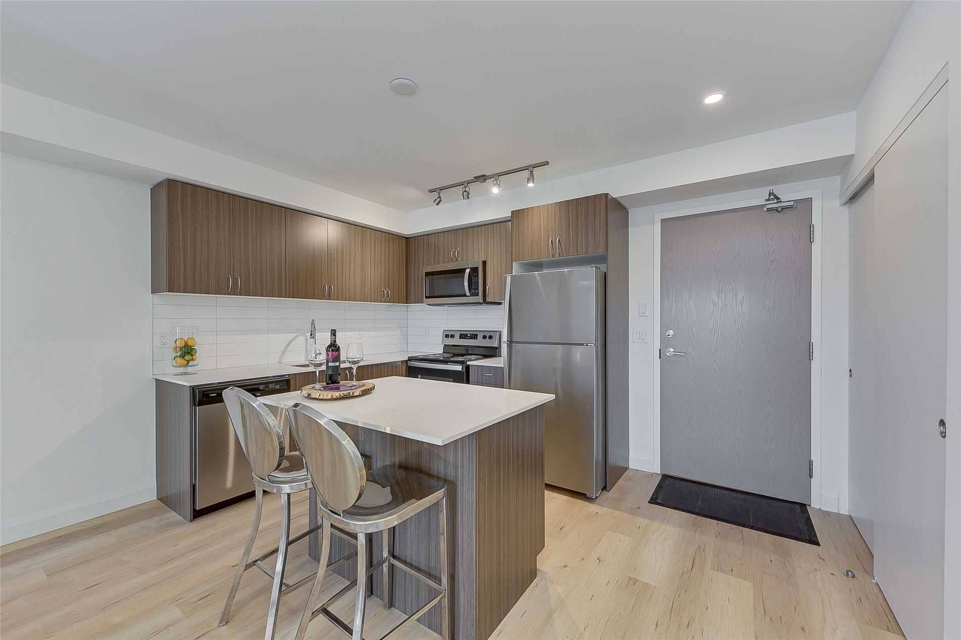 Barrie, ON L4M 0L5,58 Lakeside TER #808