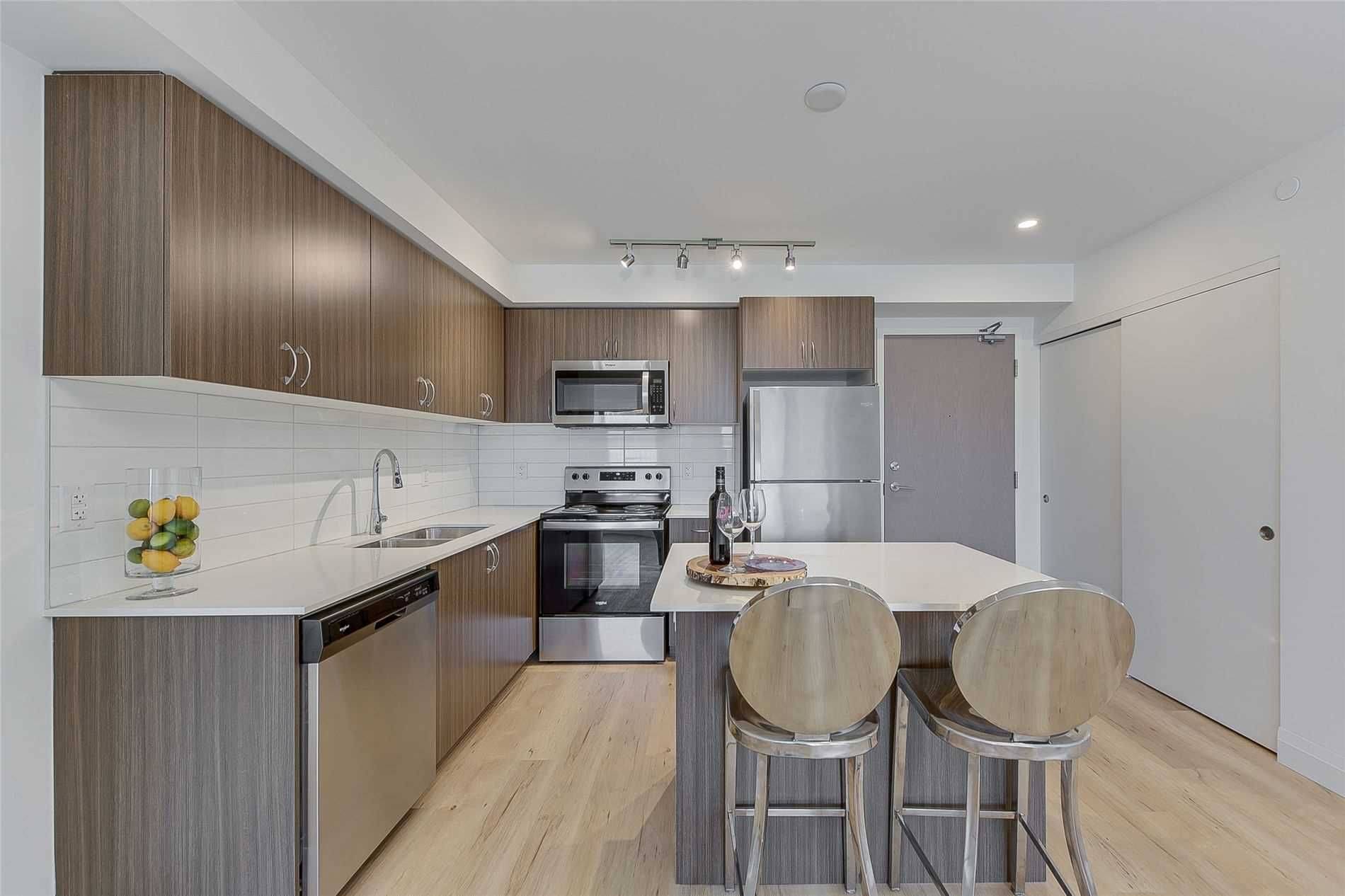 Barrie, ON L4M 0L5,58 Lakeside TER #808