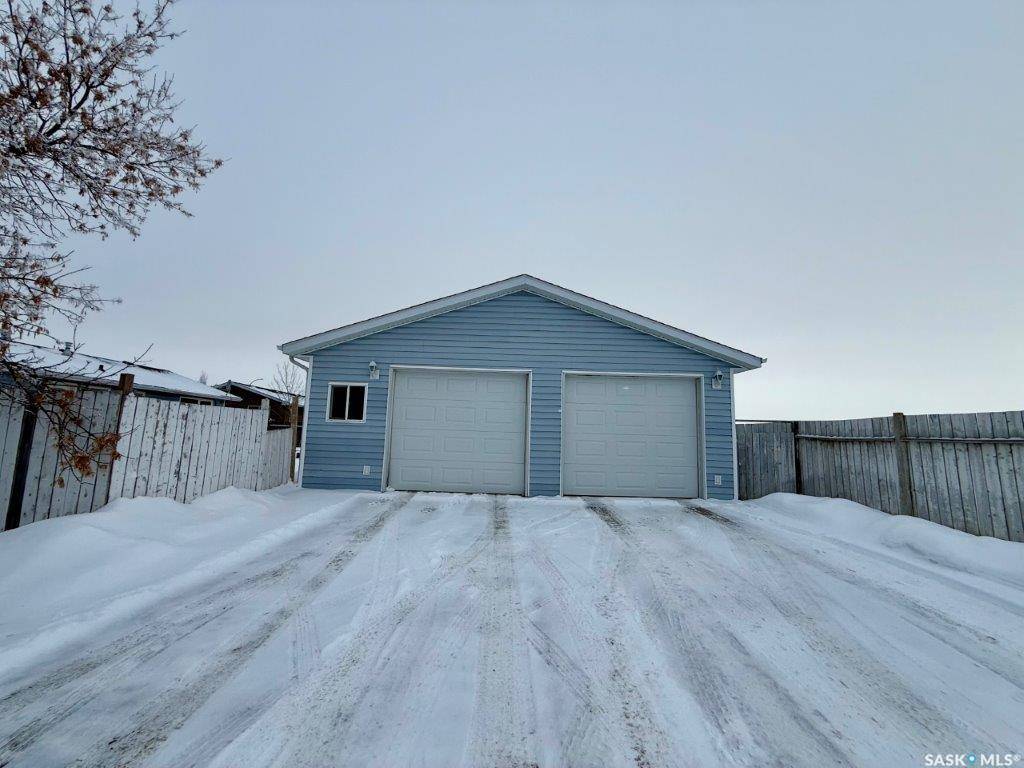 Kindersley, SK S0L 1S0,30 West ROAD