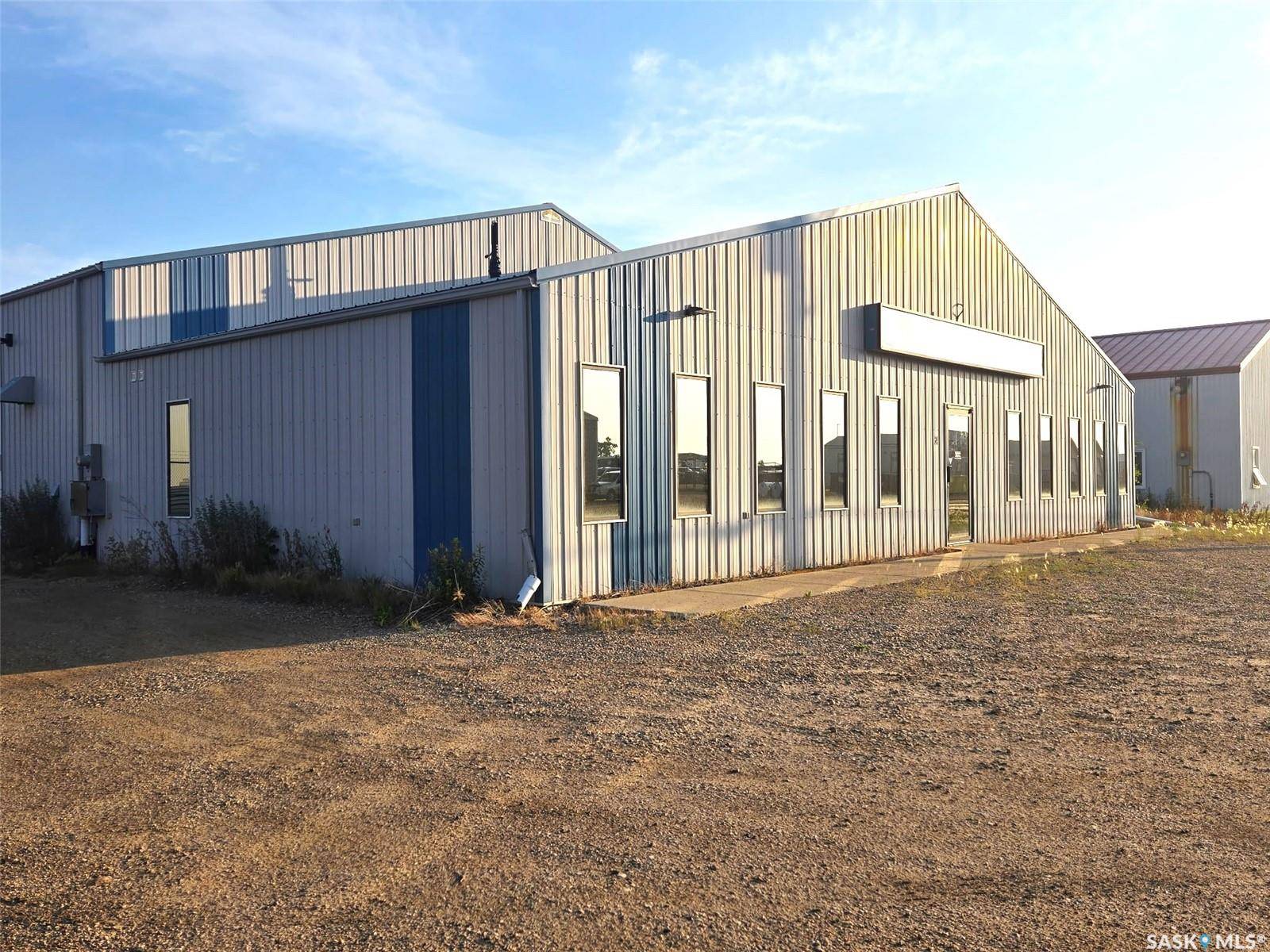 Estevan, SK S4A 2A4,64 Devonian STREET