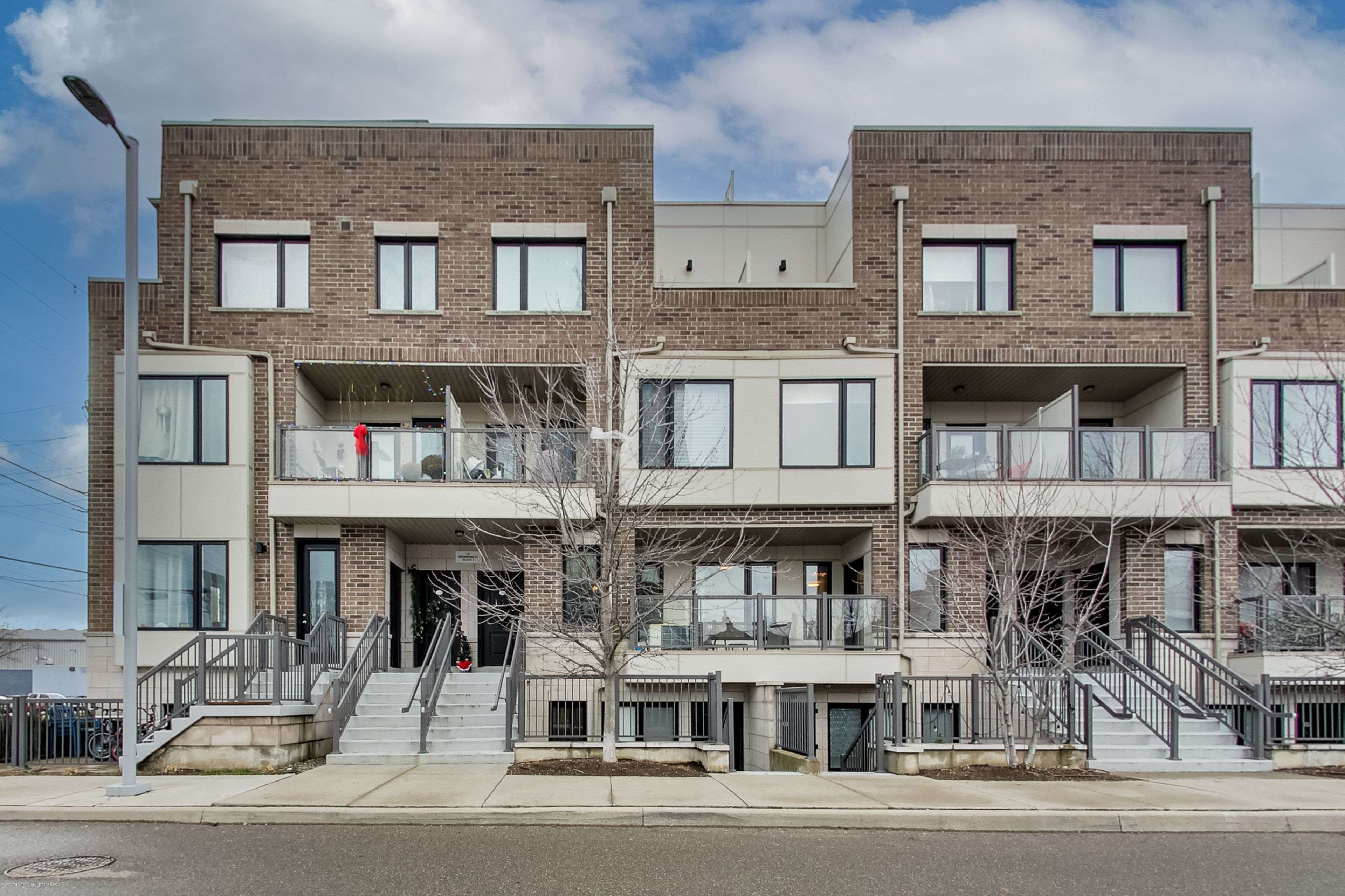 Toronto W06, ON M8V 1Y8,10 Drummond ST #504