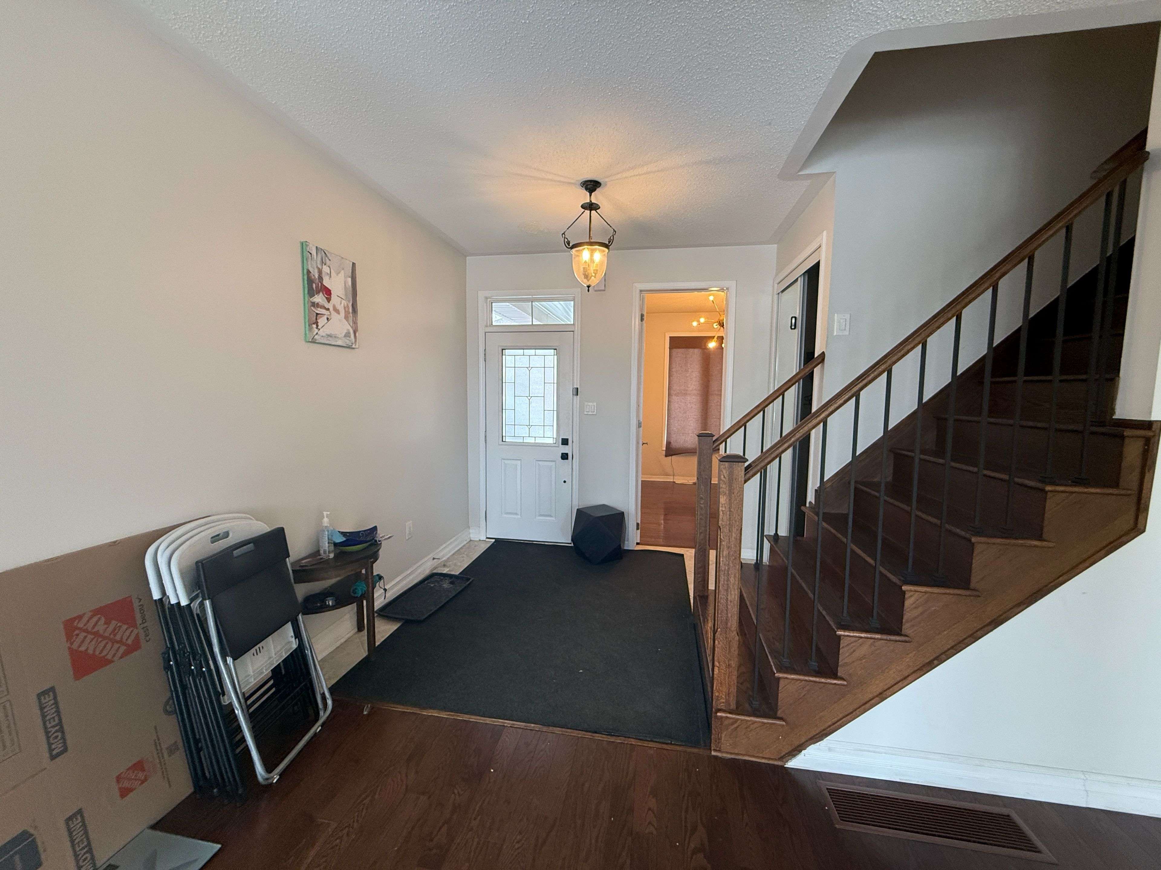 Milton, ON L9T 8G6,422 Cavanagh LN