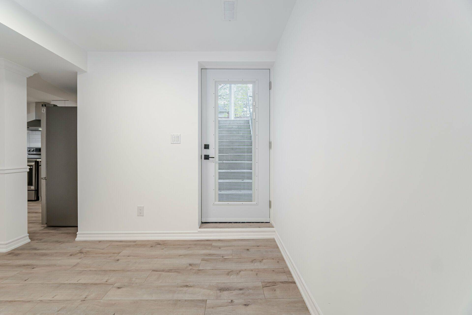 Mississauga, ON L5V 1V5,5456 Whitehorn AVE #Bsmt