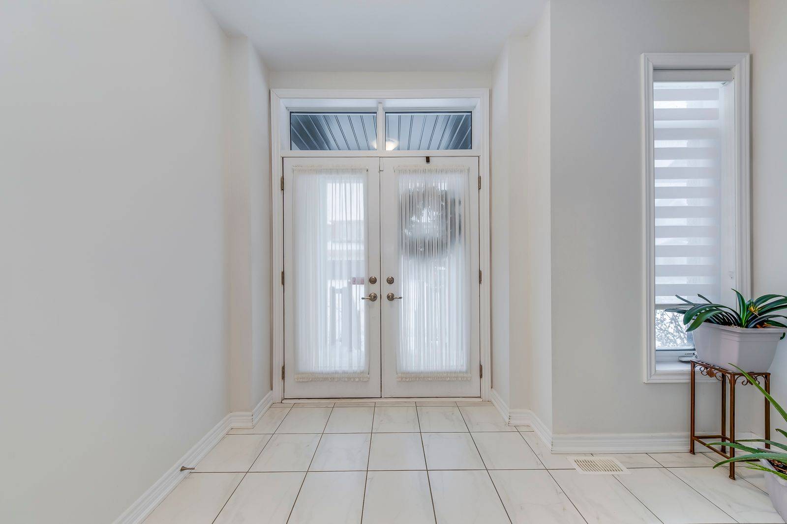 Oakville, ON L6H 1W7,147 Petgor PATH